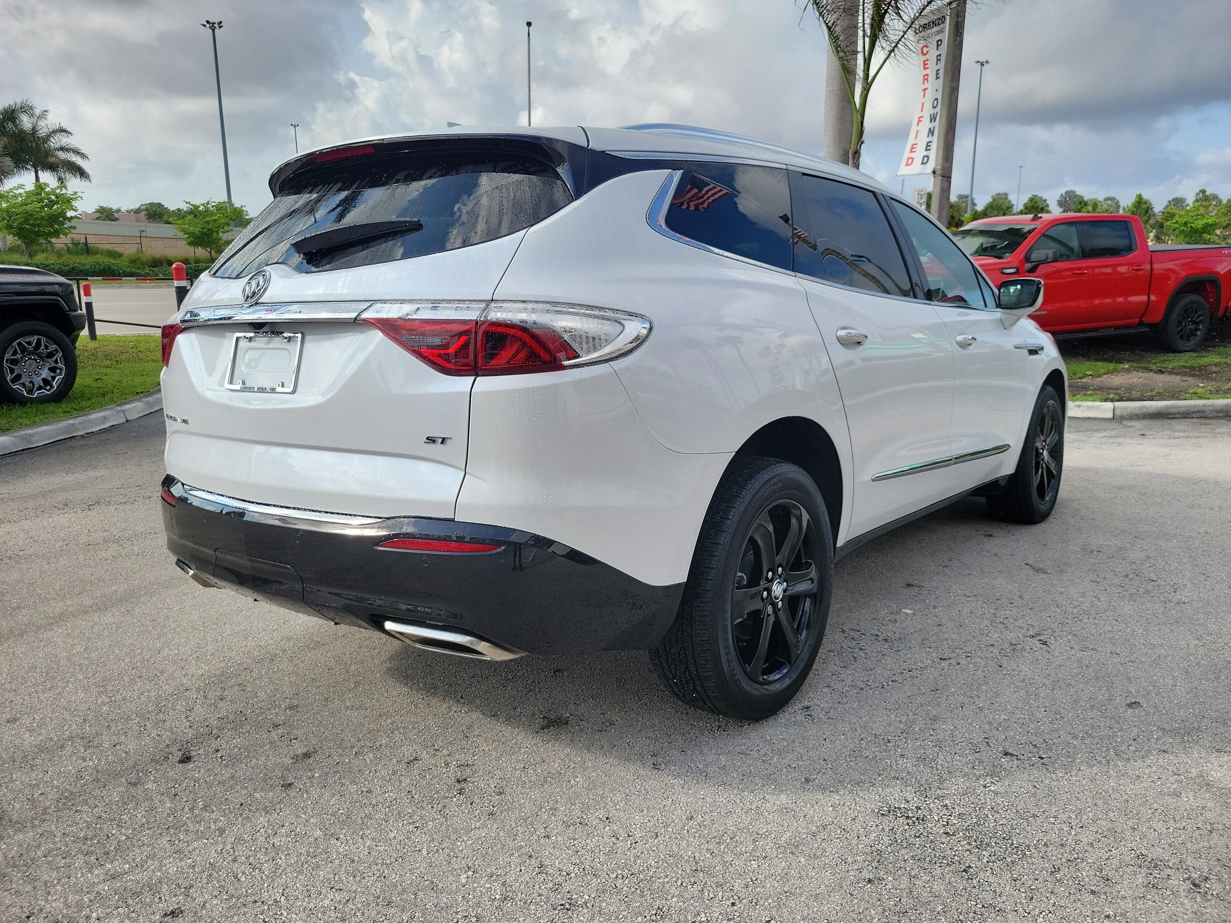 2023 Buick Enclave Essence