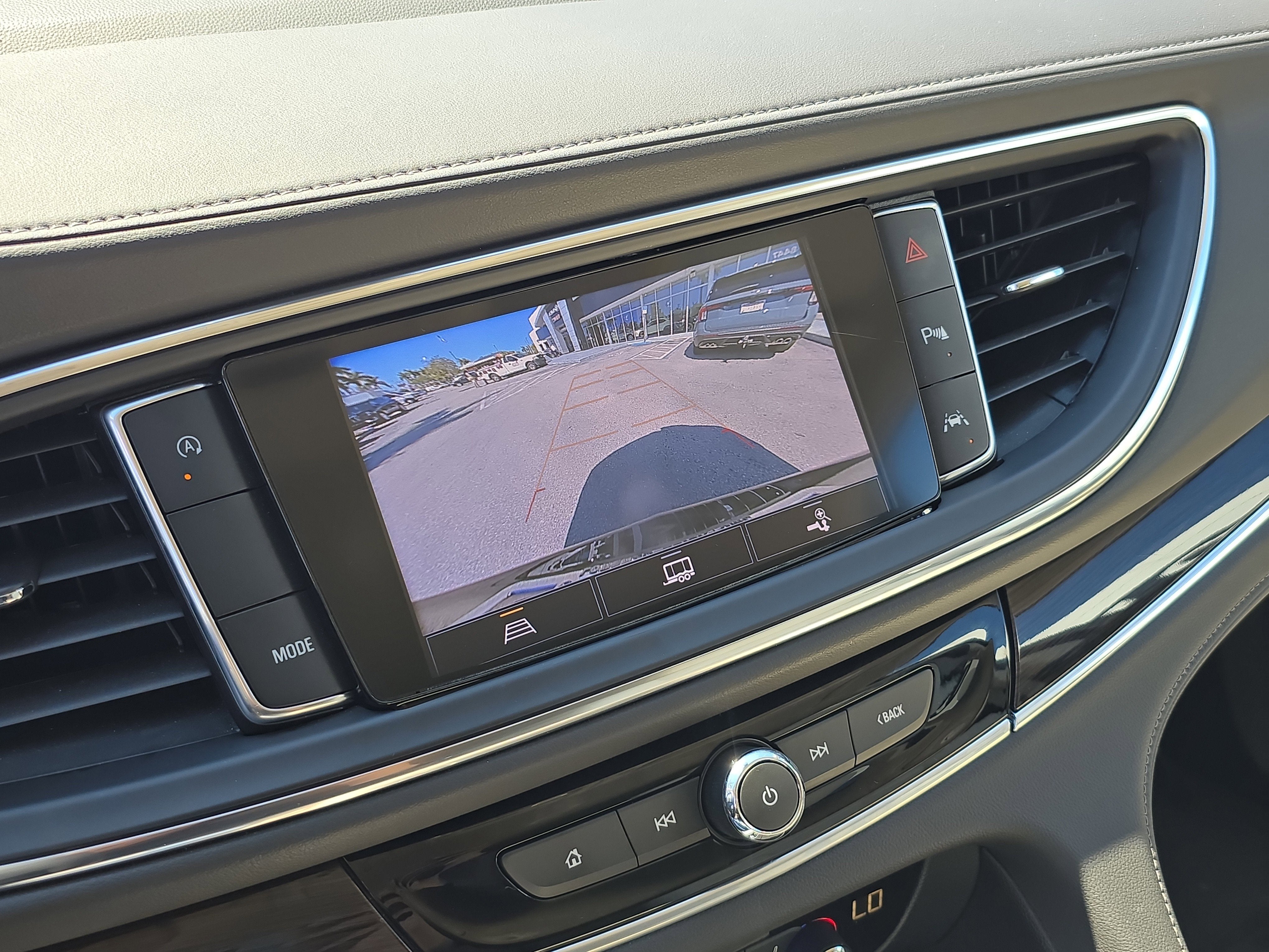 2022 Buick Enclave Essence