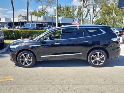 2022 Buick Enclave Essence