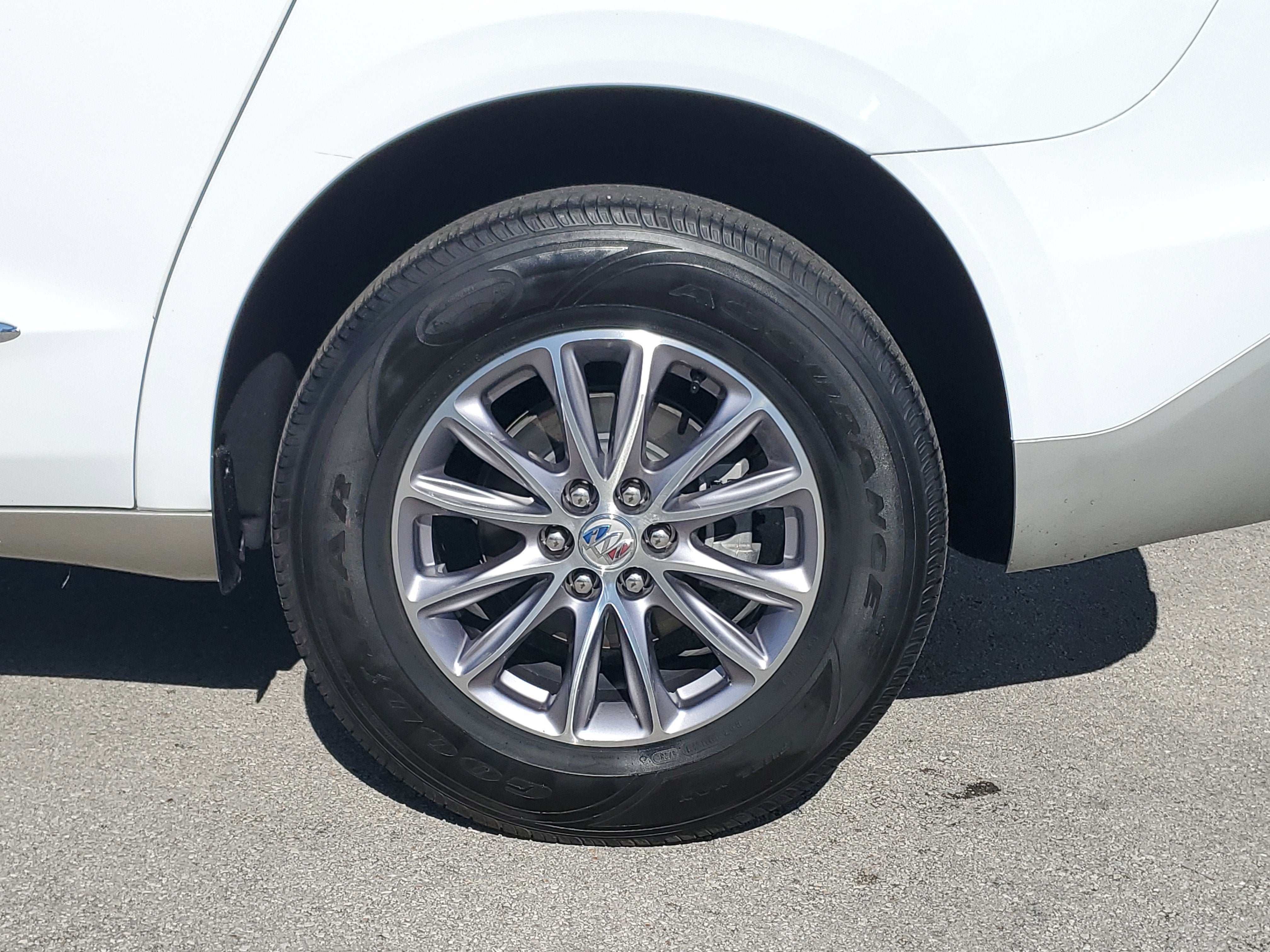 2024 Buick Enclave Essence