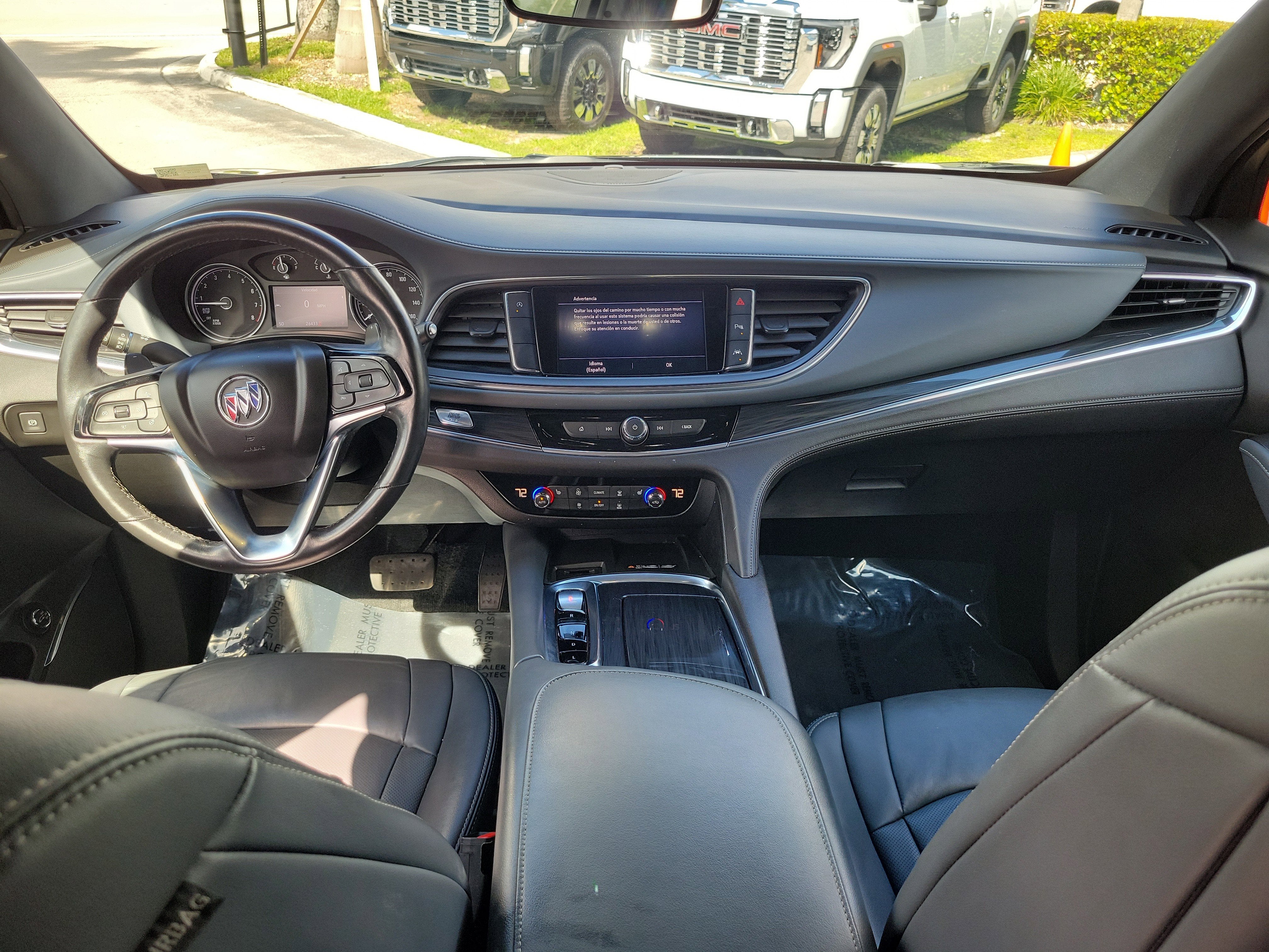 2022 Buick Enclave Essence