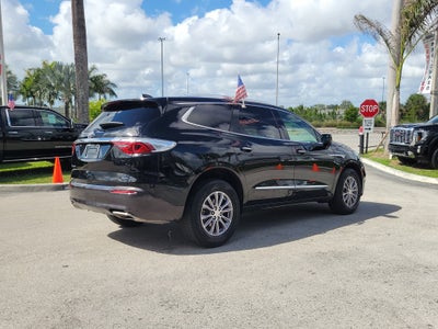 2022 Buick Enclave Essence