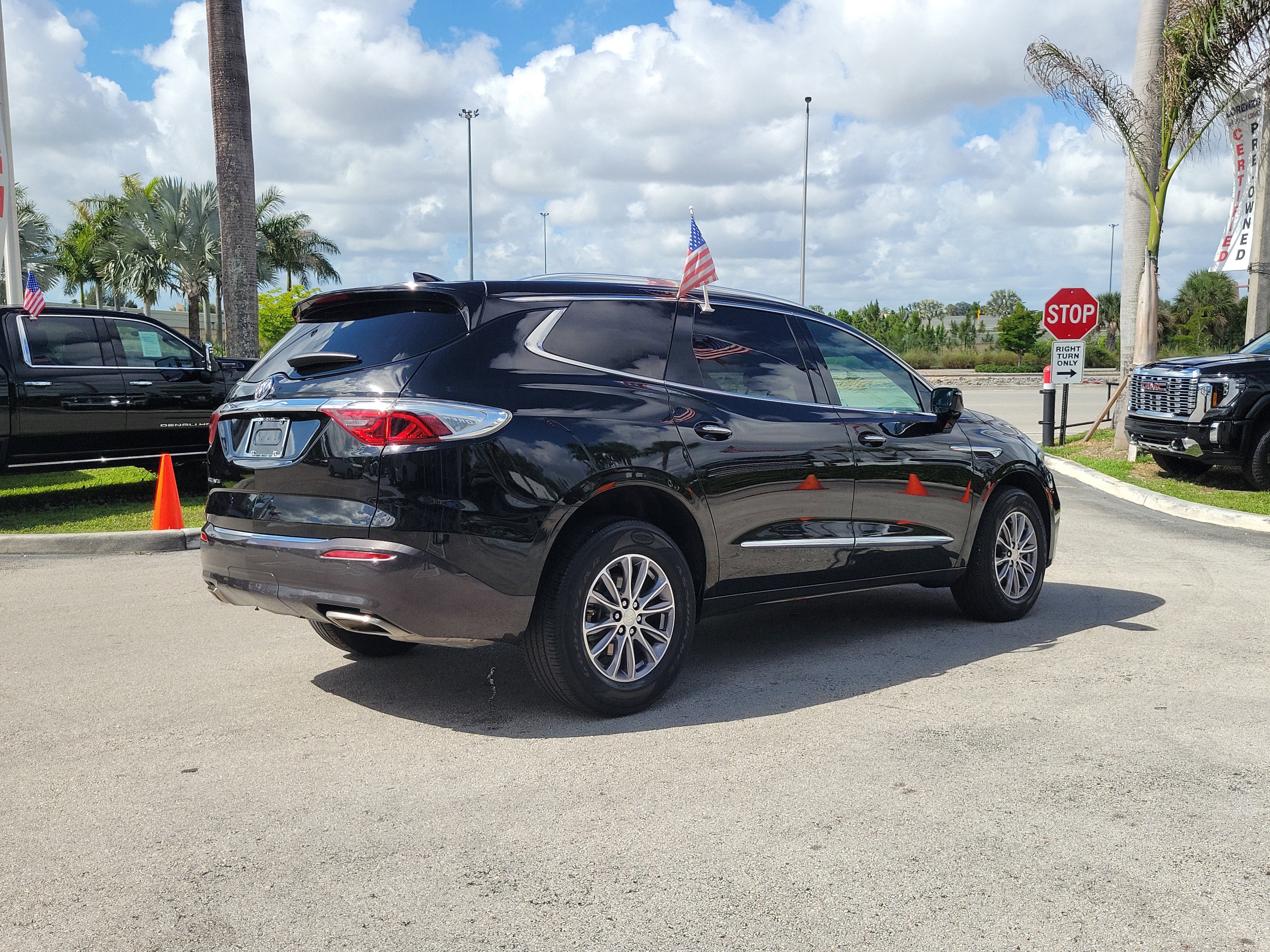 2022 Buick Enclave Essence