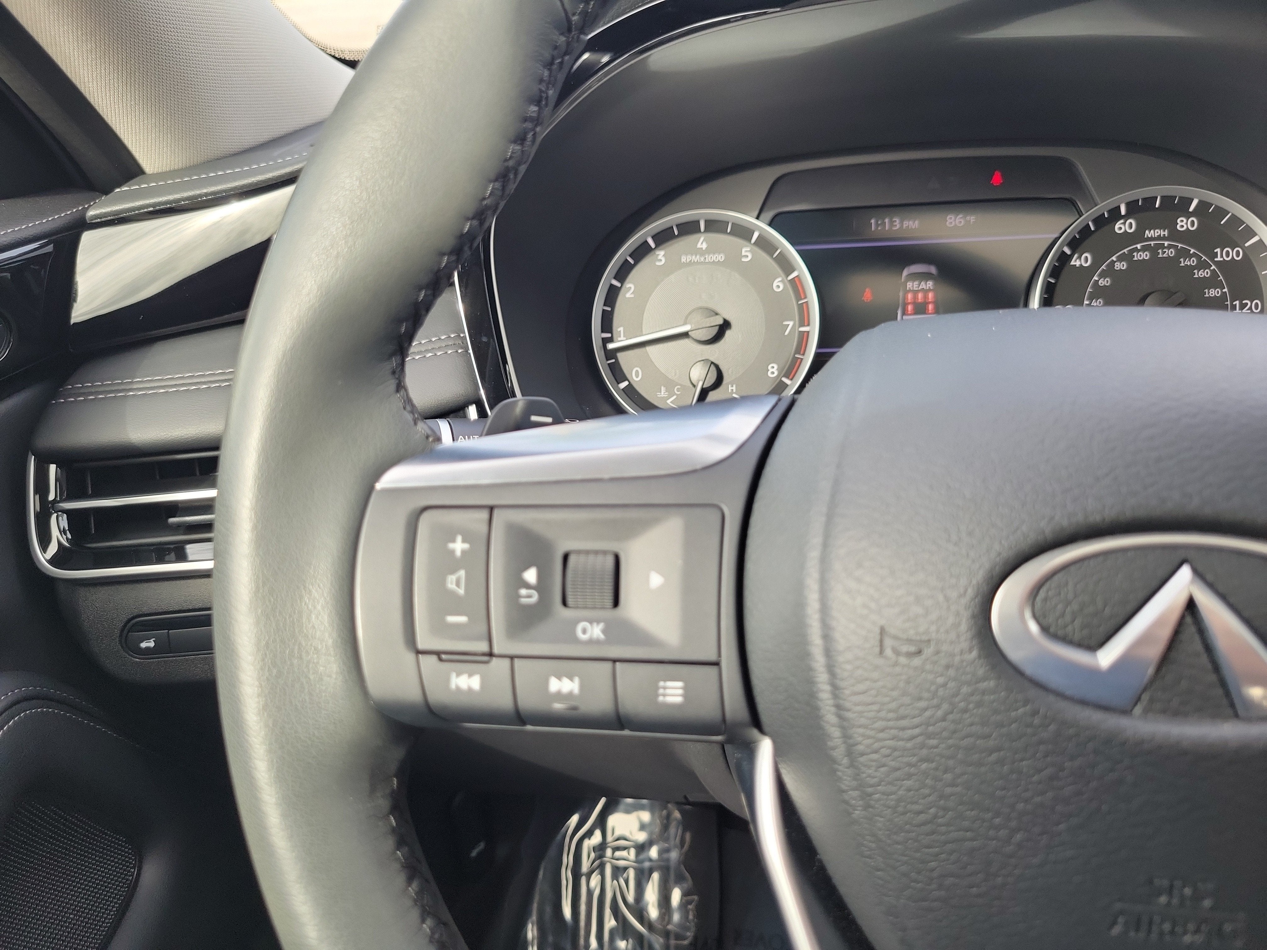 2025 INFINITI QX60 PURE