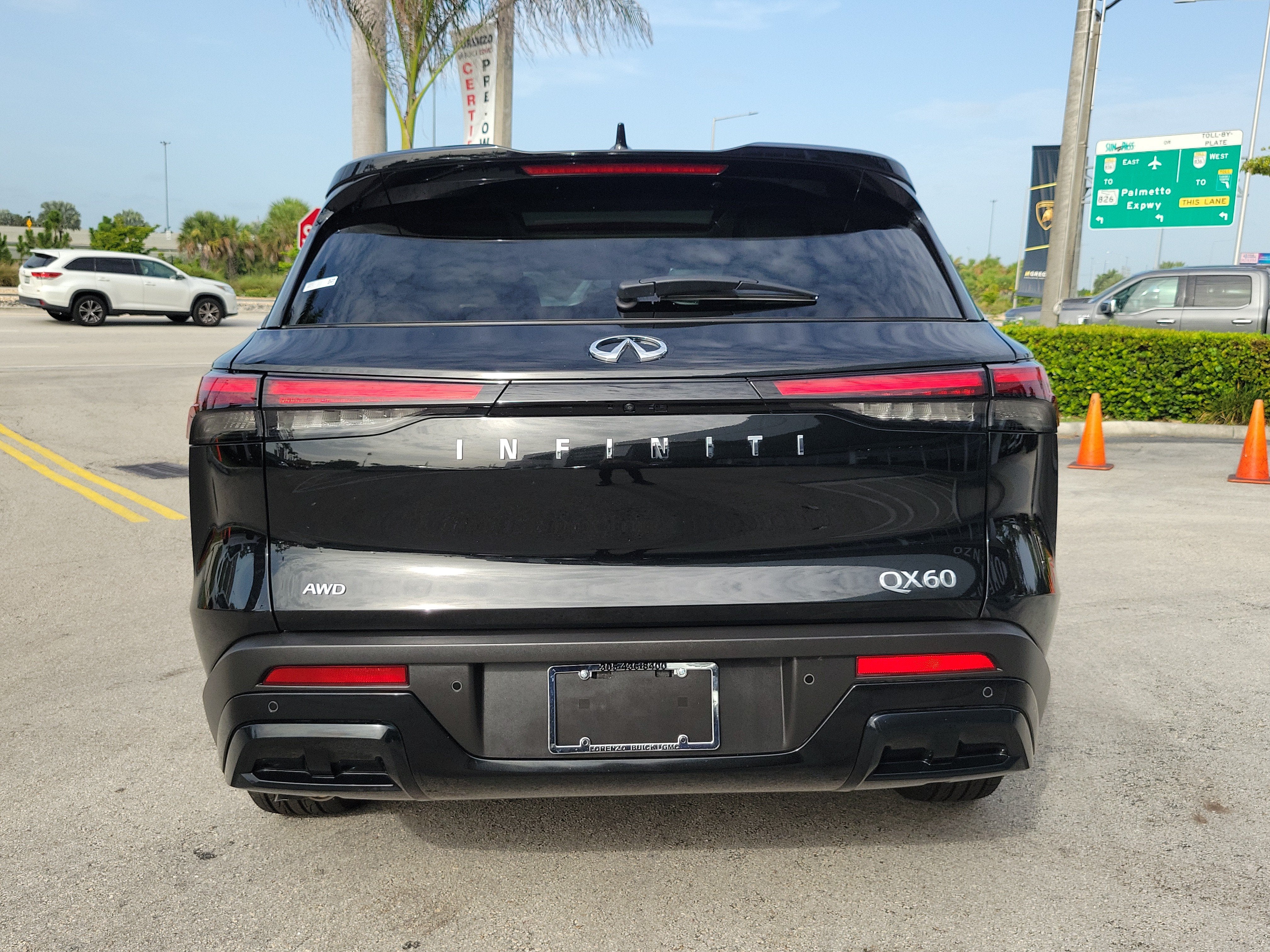 2025 INFINITI QX60 PURE