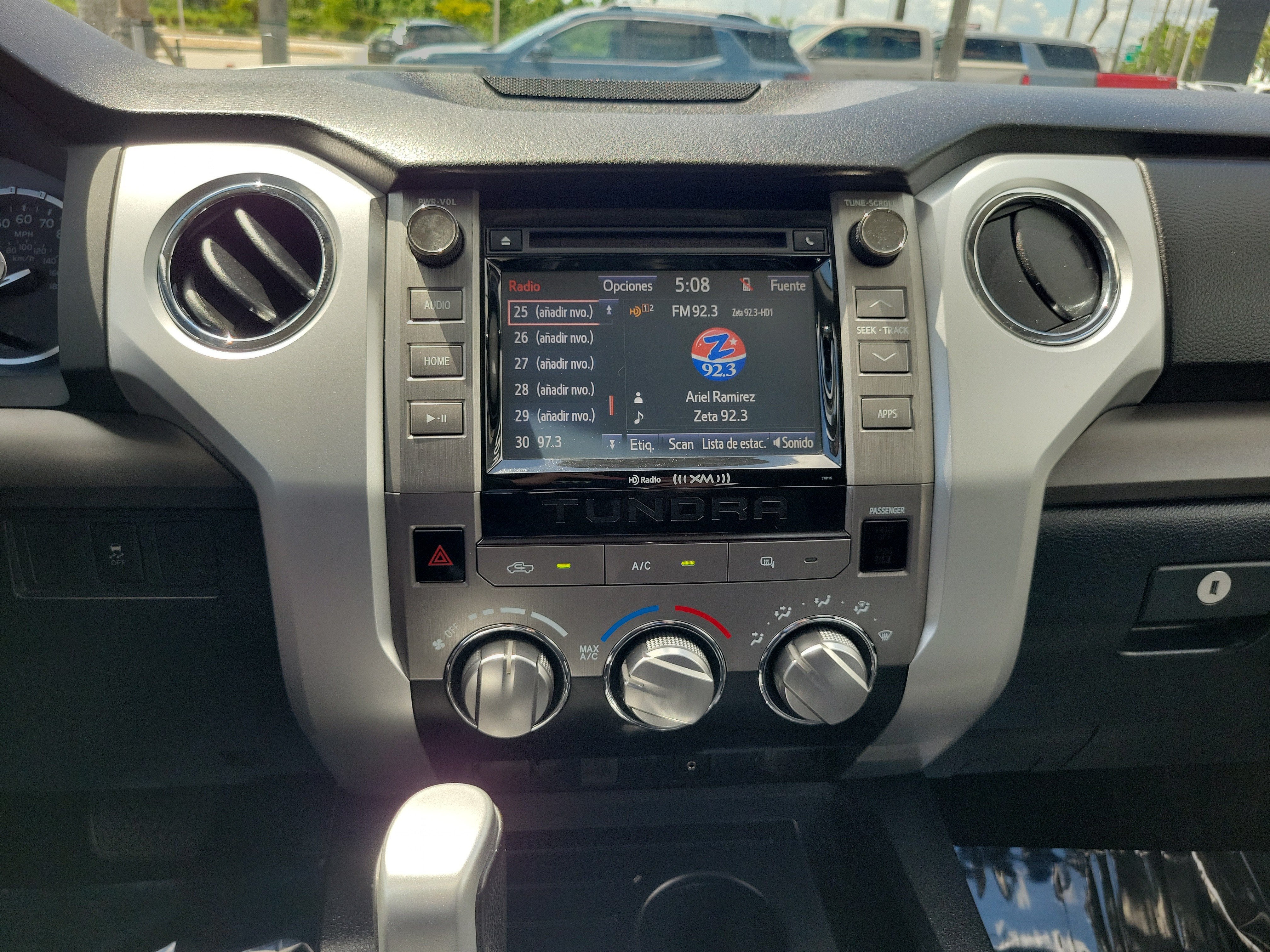 2017 Toyota Tundra 2WD SR