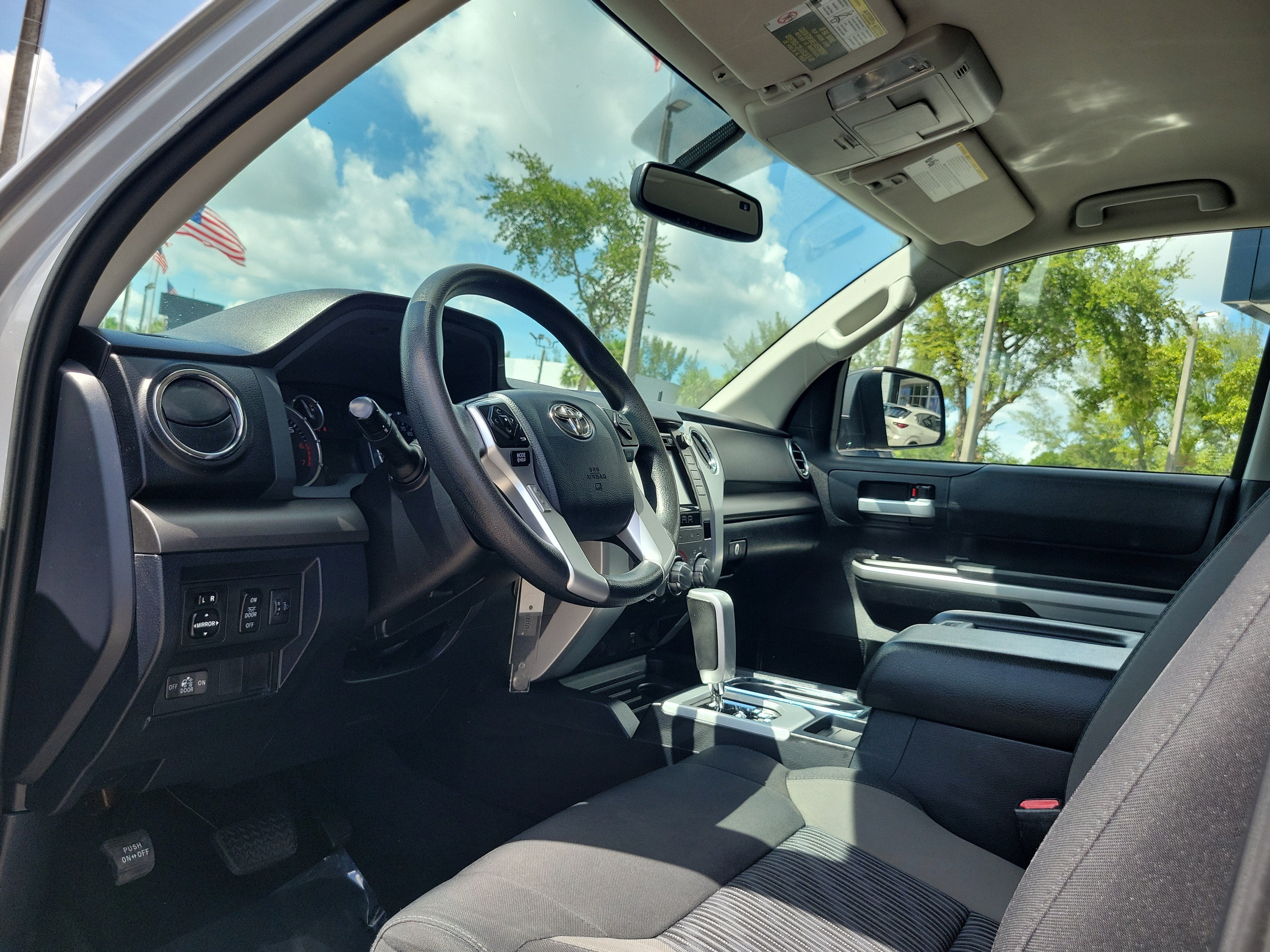 2017 Toyota Tundra 2WD SR