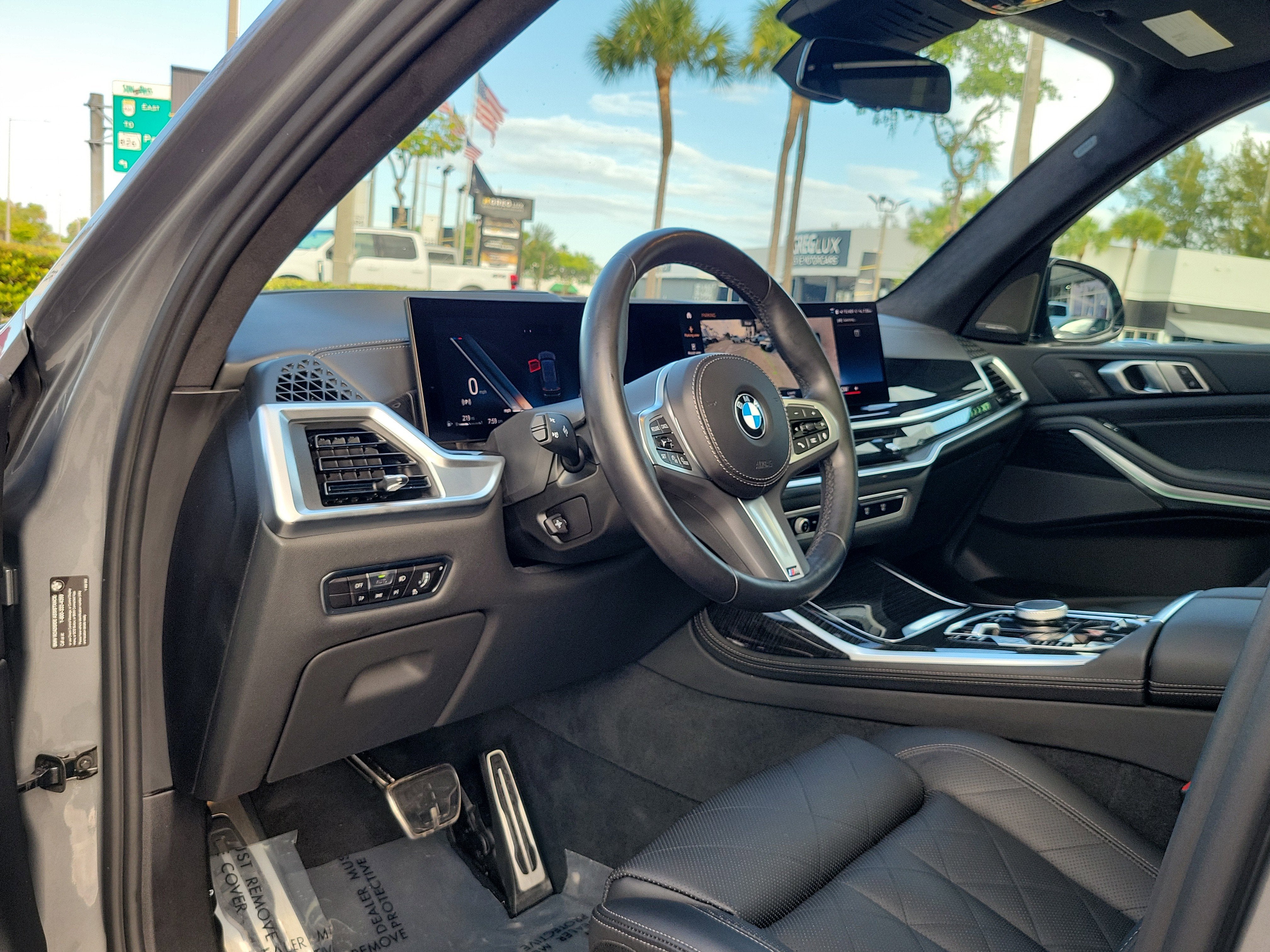 2023 BMW X7 xDrive40i