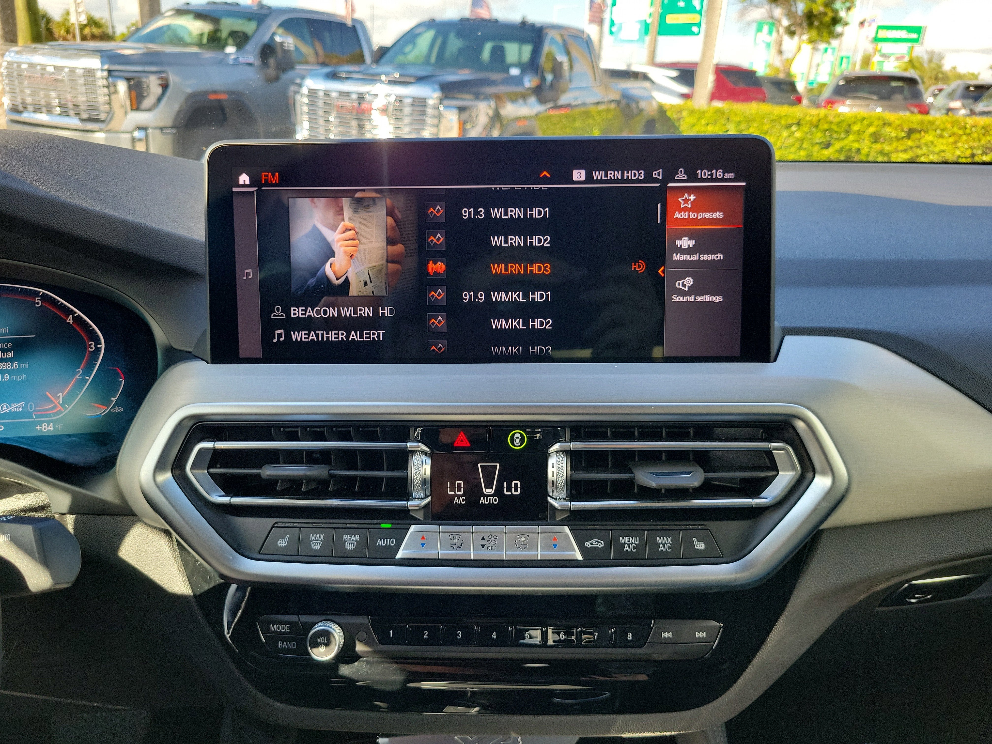 2025 BMW X4 xDrive30i