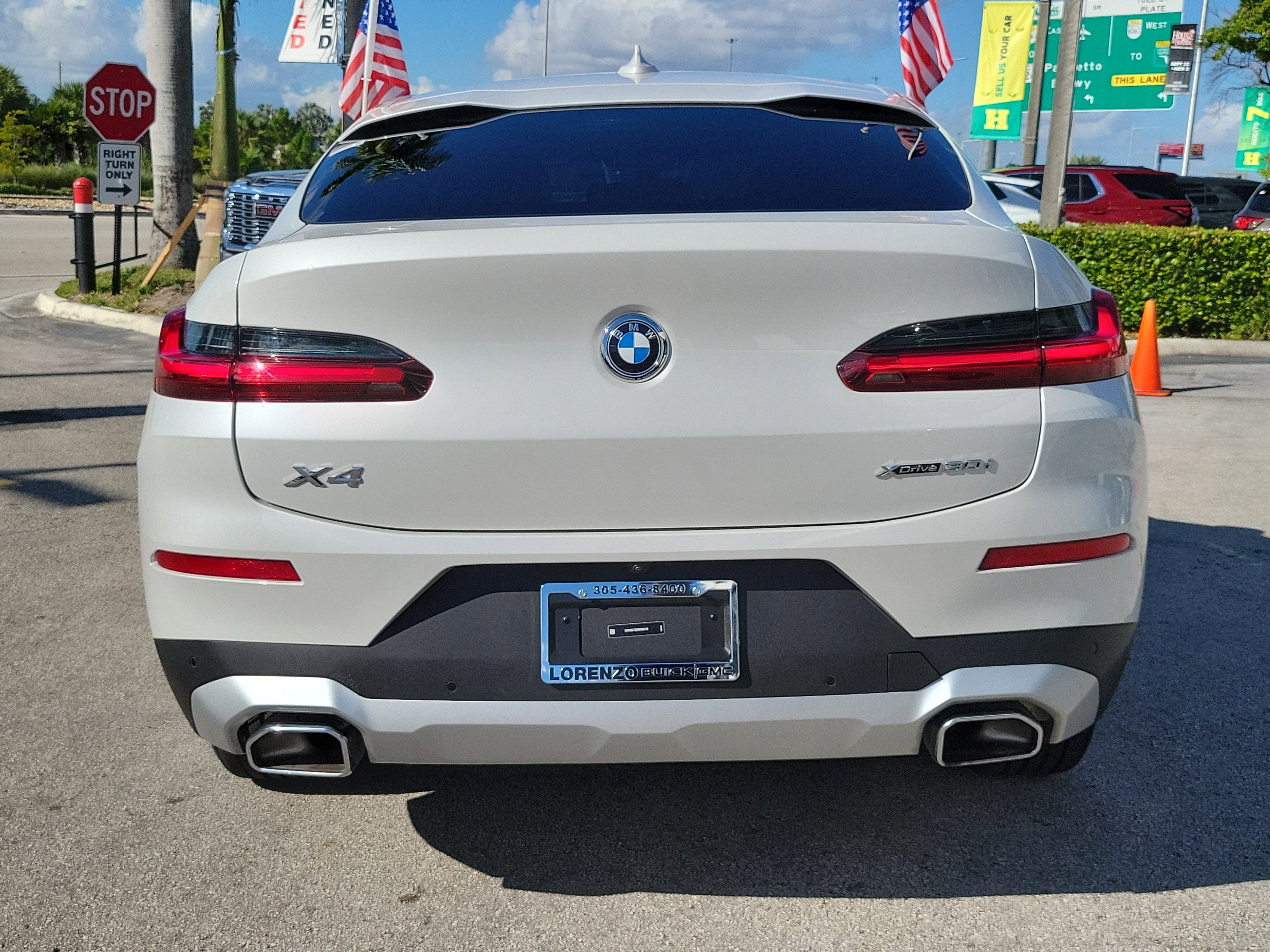 2025 BMW X4 xDrive30i