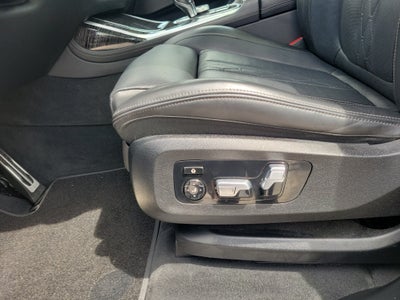 2022 BMW X7 M50i