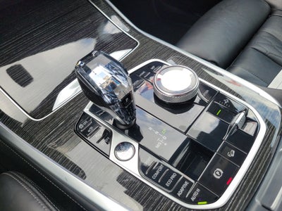 2022 BMW X7 M50i