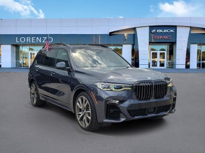 2022 BMW X7 M50i