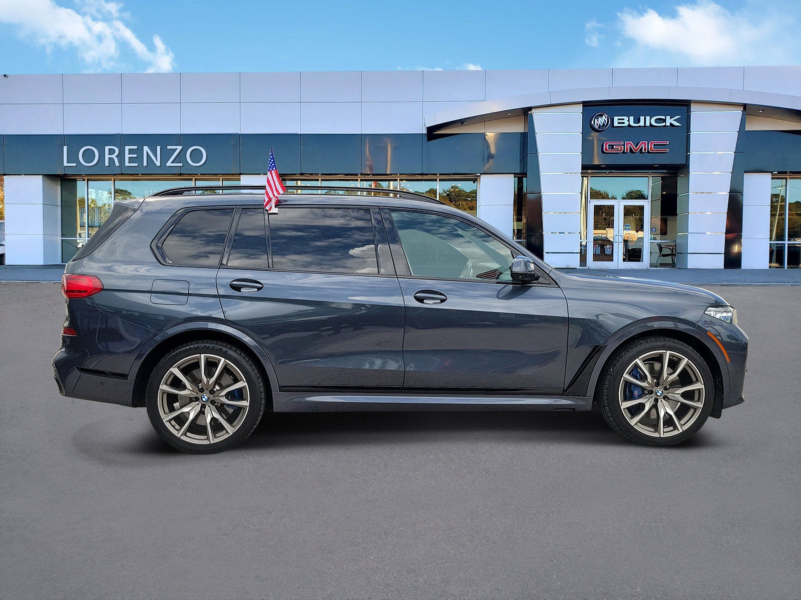 2022 BMW X7 M50i