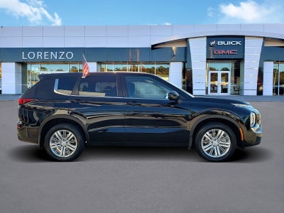 2024 Mitsubishi Outlander ES