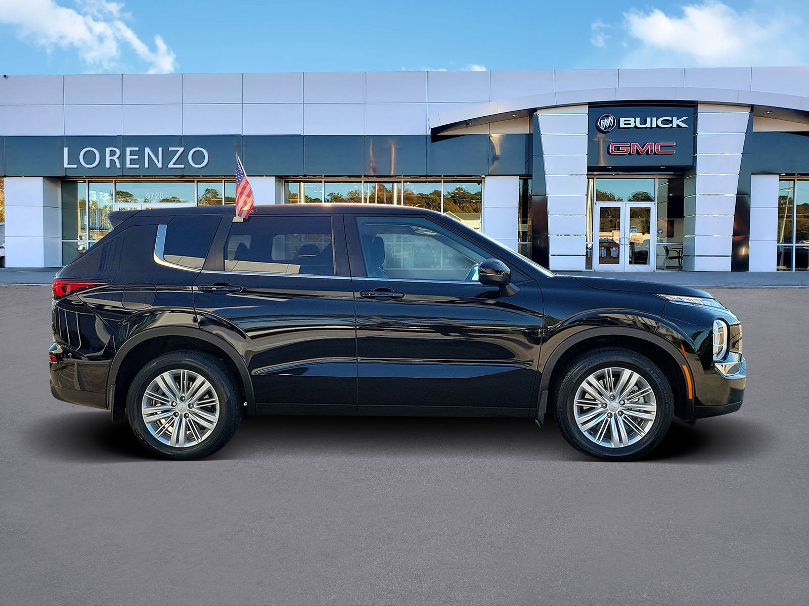 2024 Mitsubishi Outlander ES