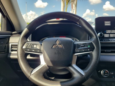 2022 Mitsubishi Outlander SEL