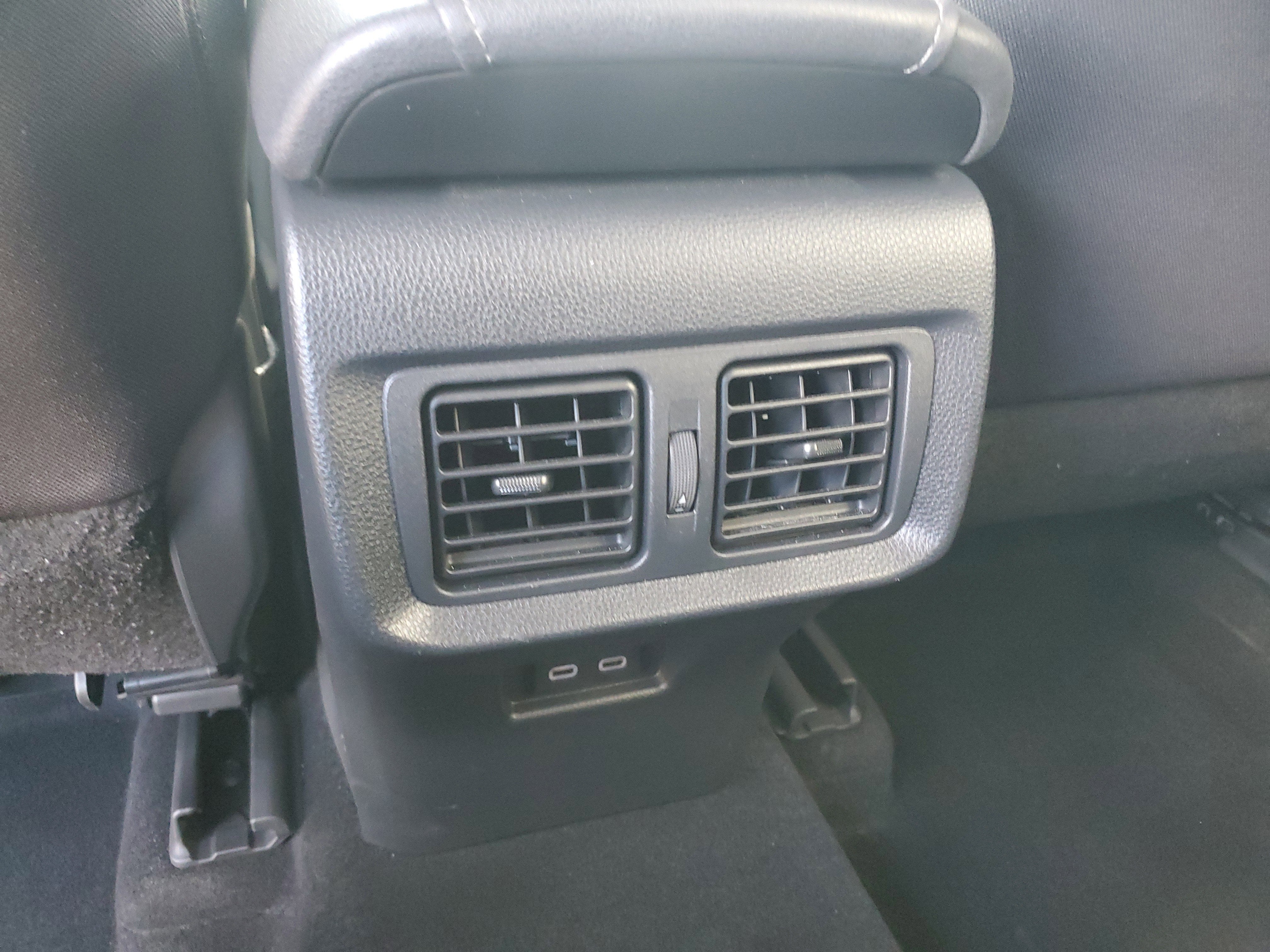 2024 Toyota Venza LE