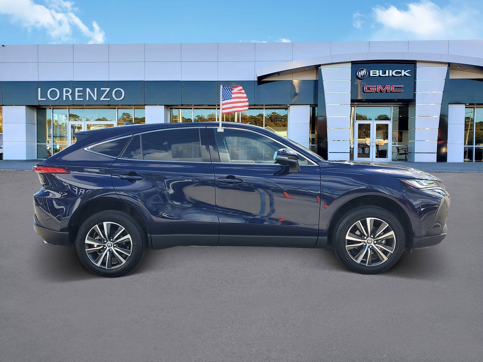 2024 Toyota Venza LE