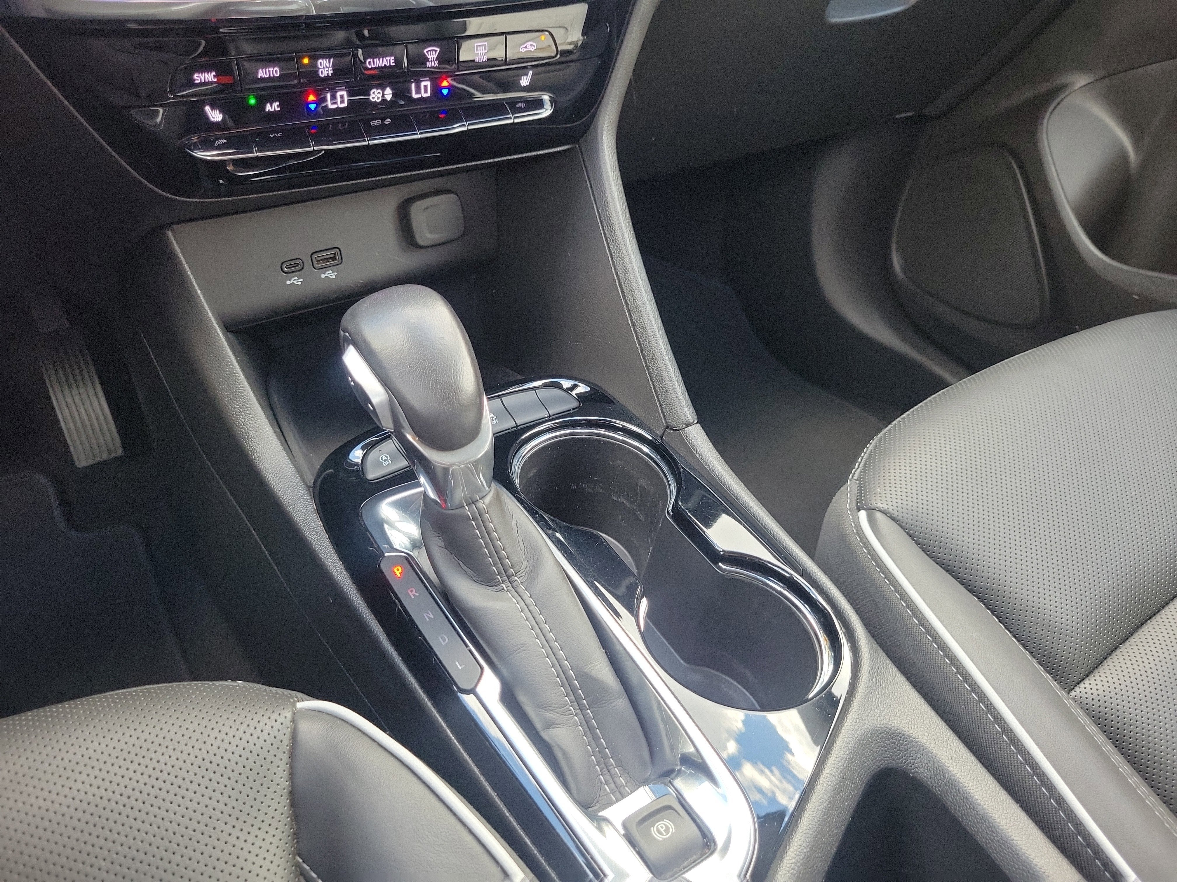 2024 Buick Encore GX Avenir