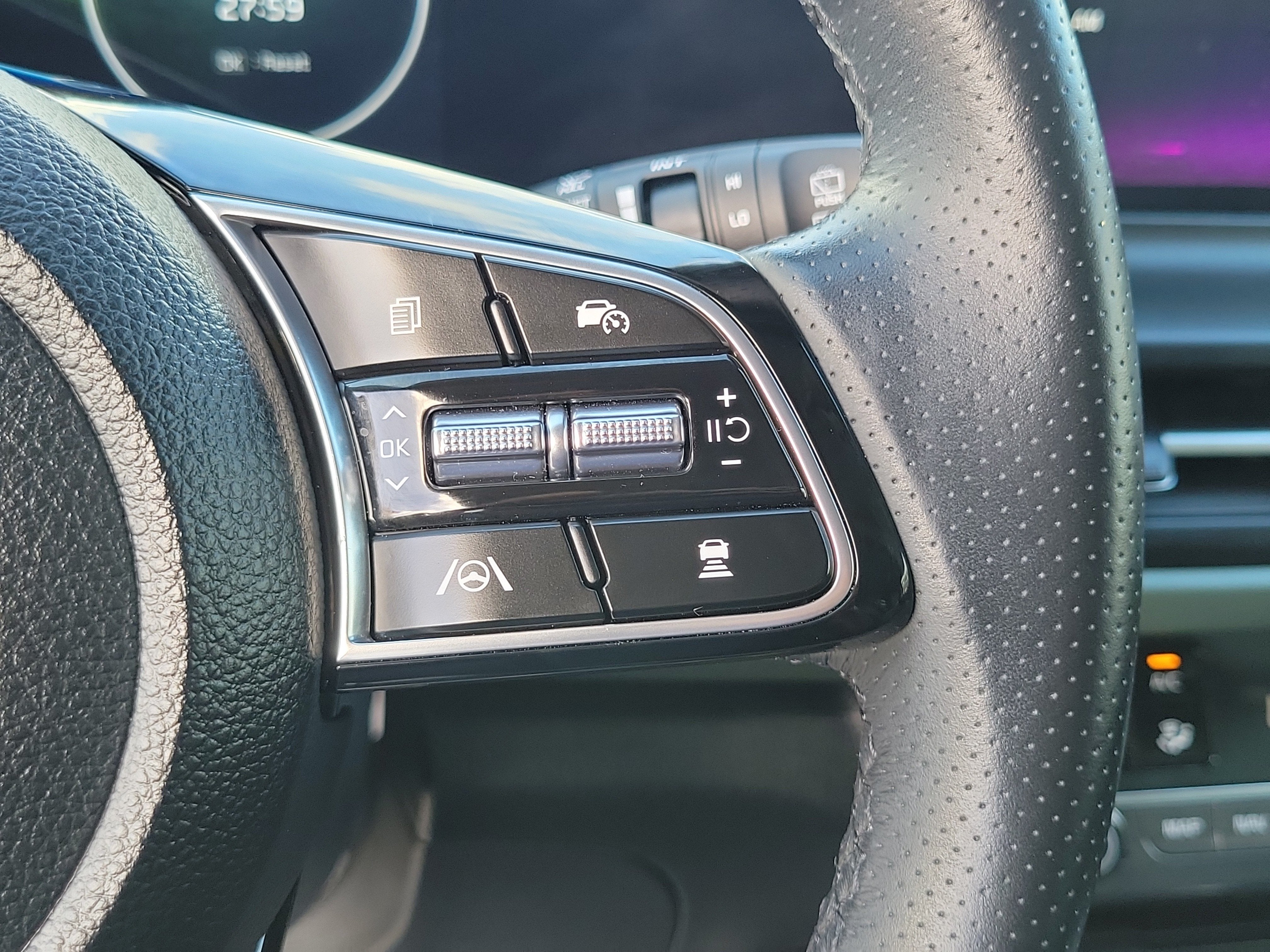 2025 Kia Seltos SX