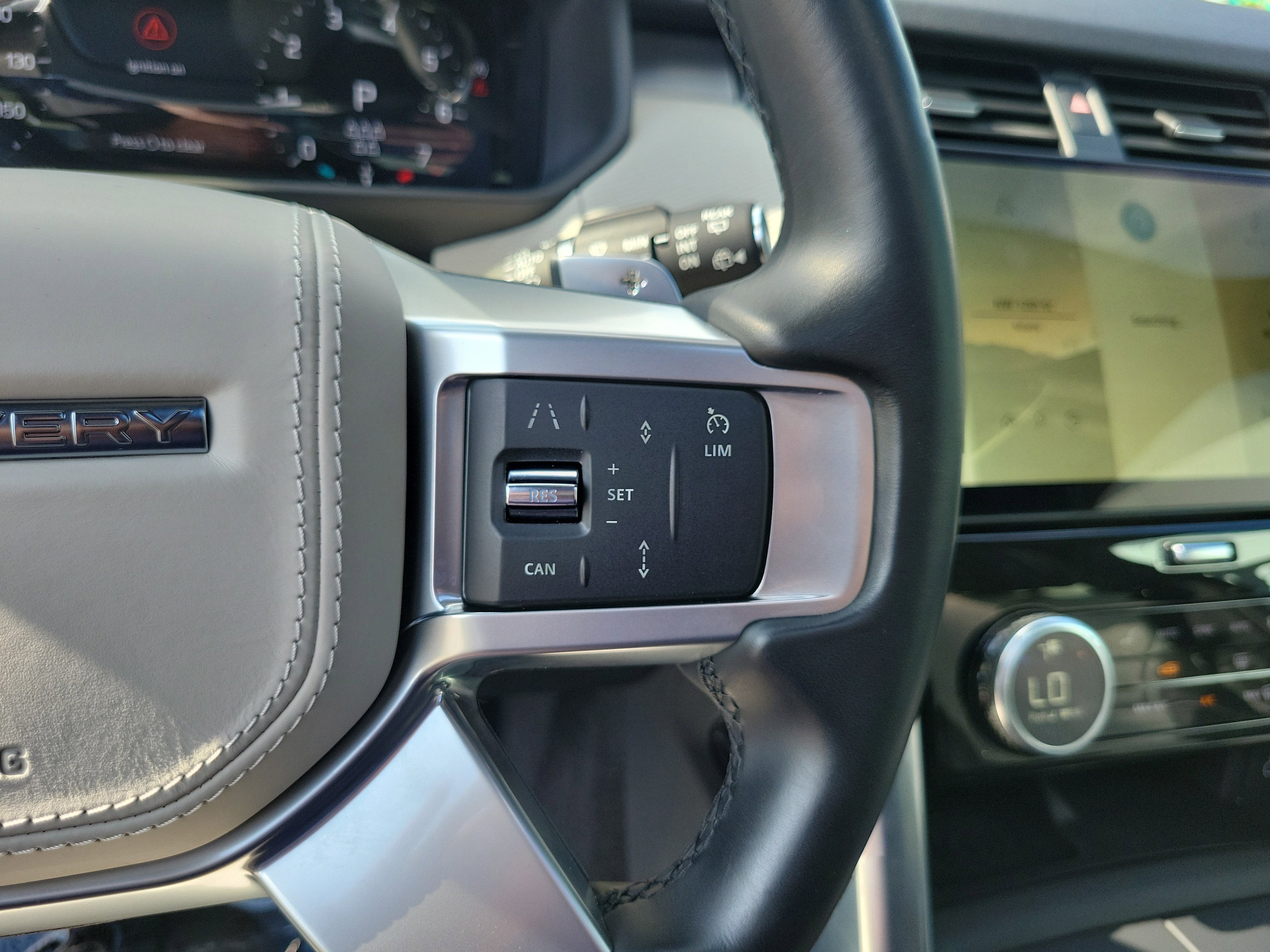 2023 Land Rover Discovery HSE R-Dynamic