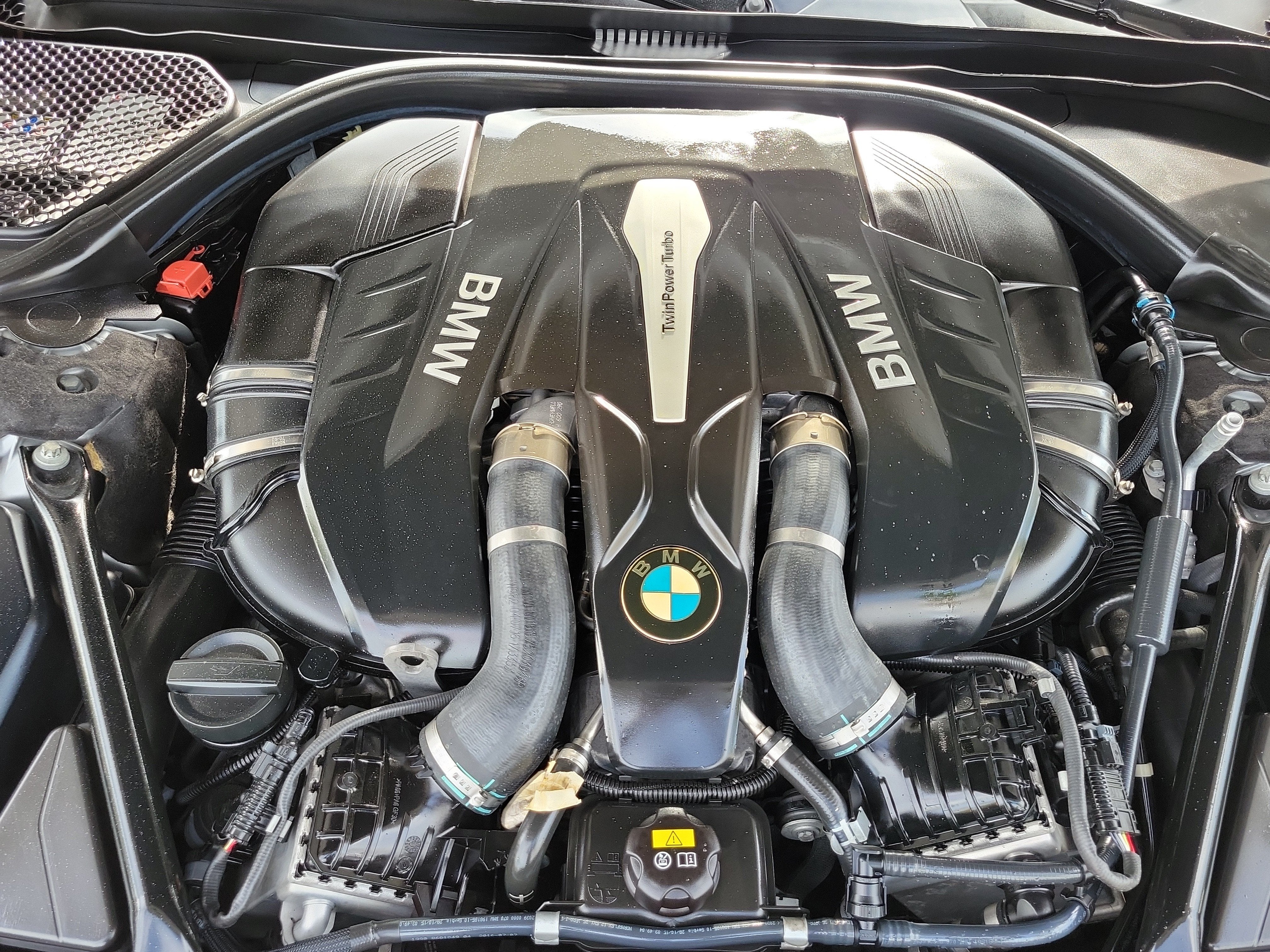 2017 BMW 7 Series 750i