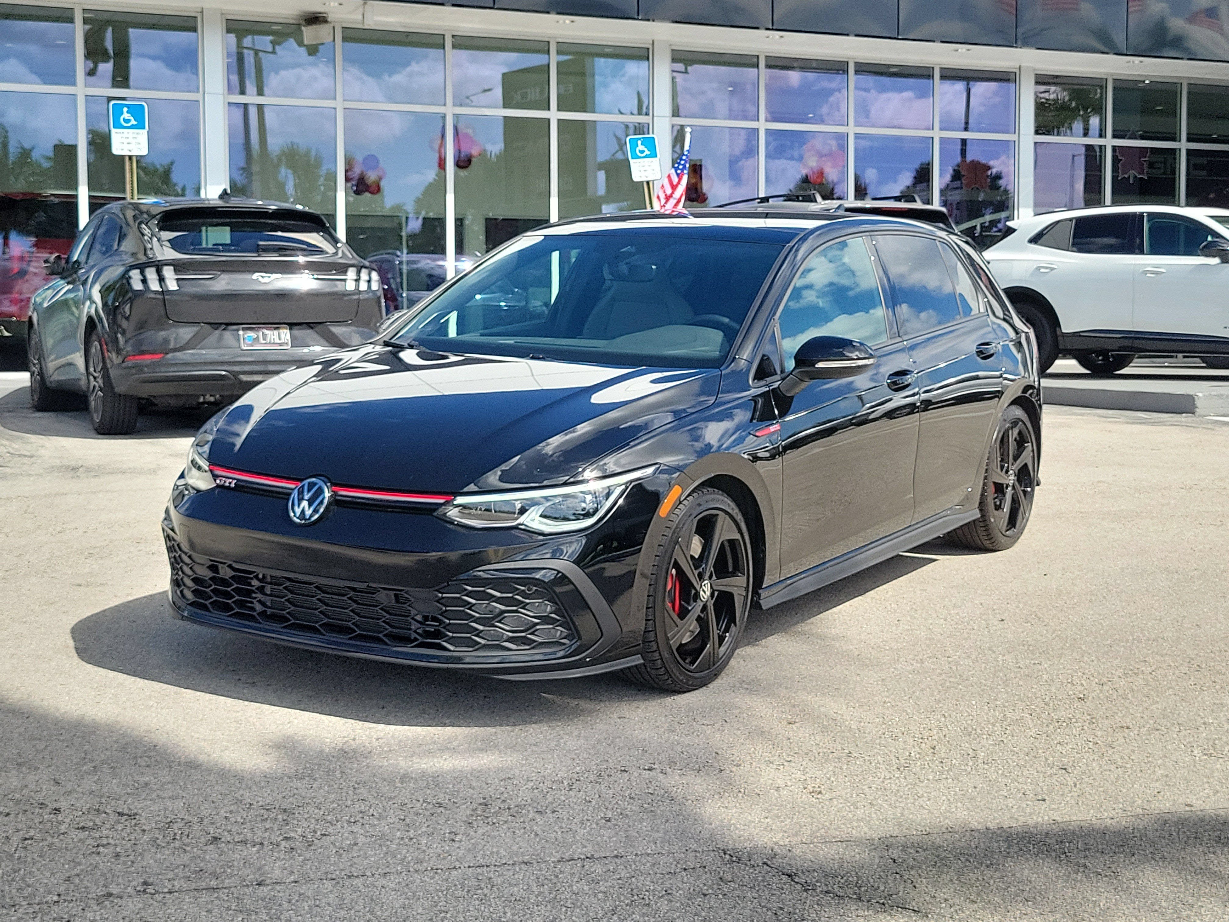 2024 Volkswagen Golf GTI 380 SE