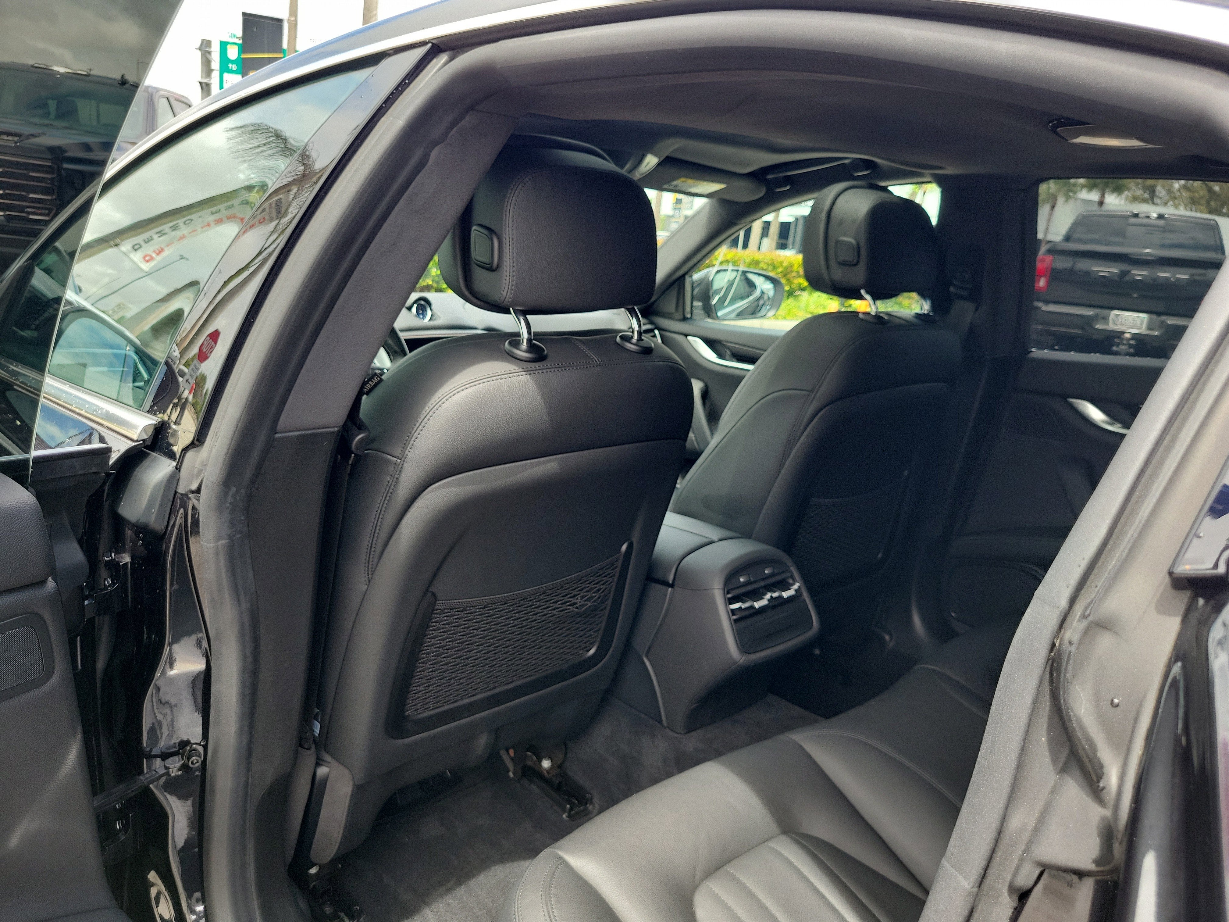 2022 Maserati Ghibli Modena