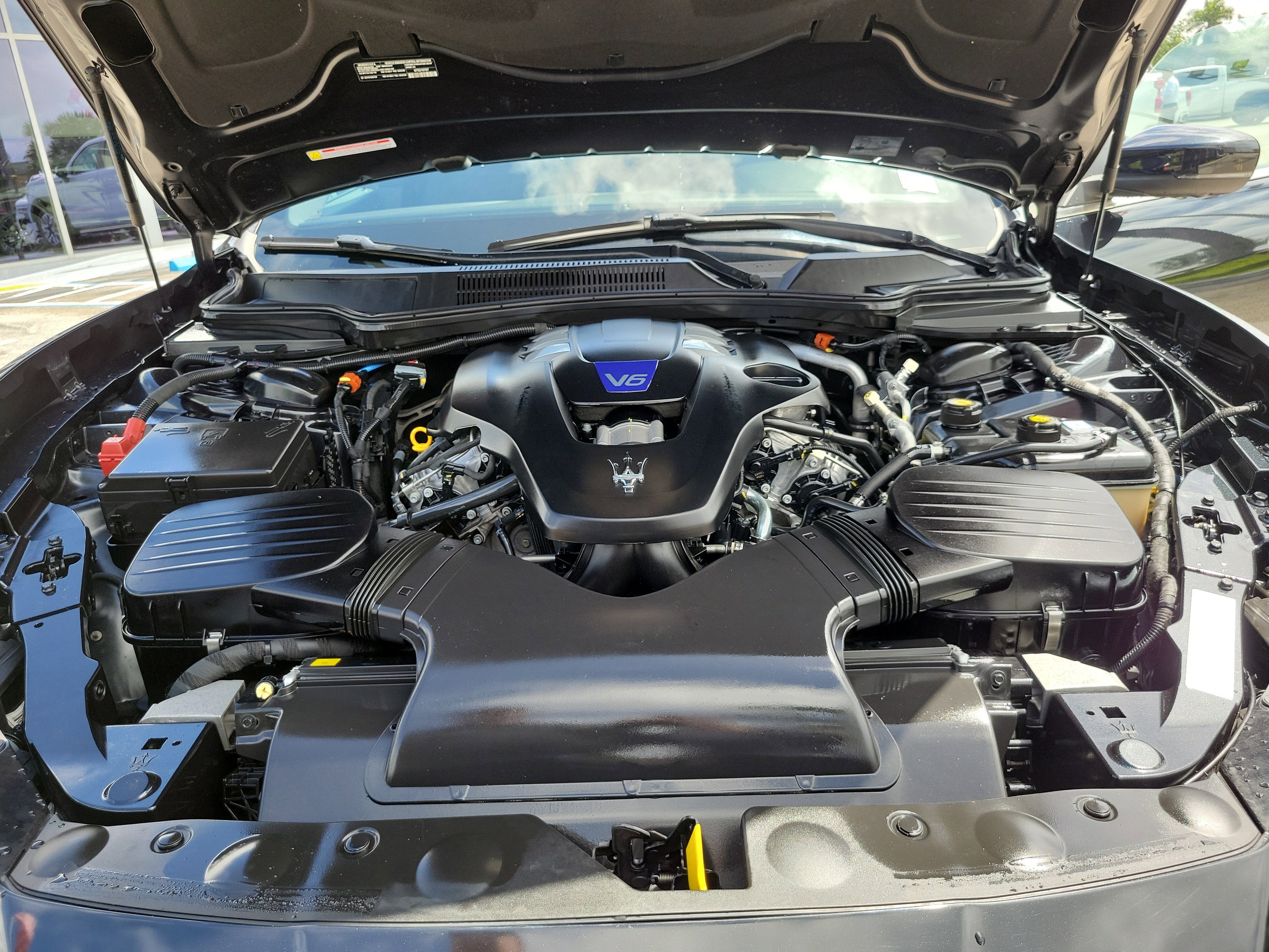 2022 Maserati Ghibli Modena