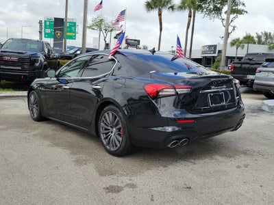 2022 Maserati Ghibli Modena