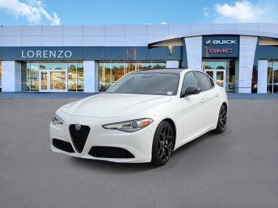2021 Alfa Romeo Giulia BASE
