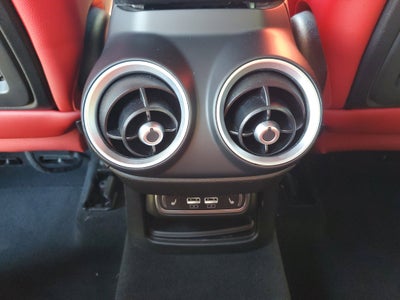 2022 Alfa Romeo Stelvio Sprint