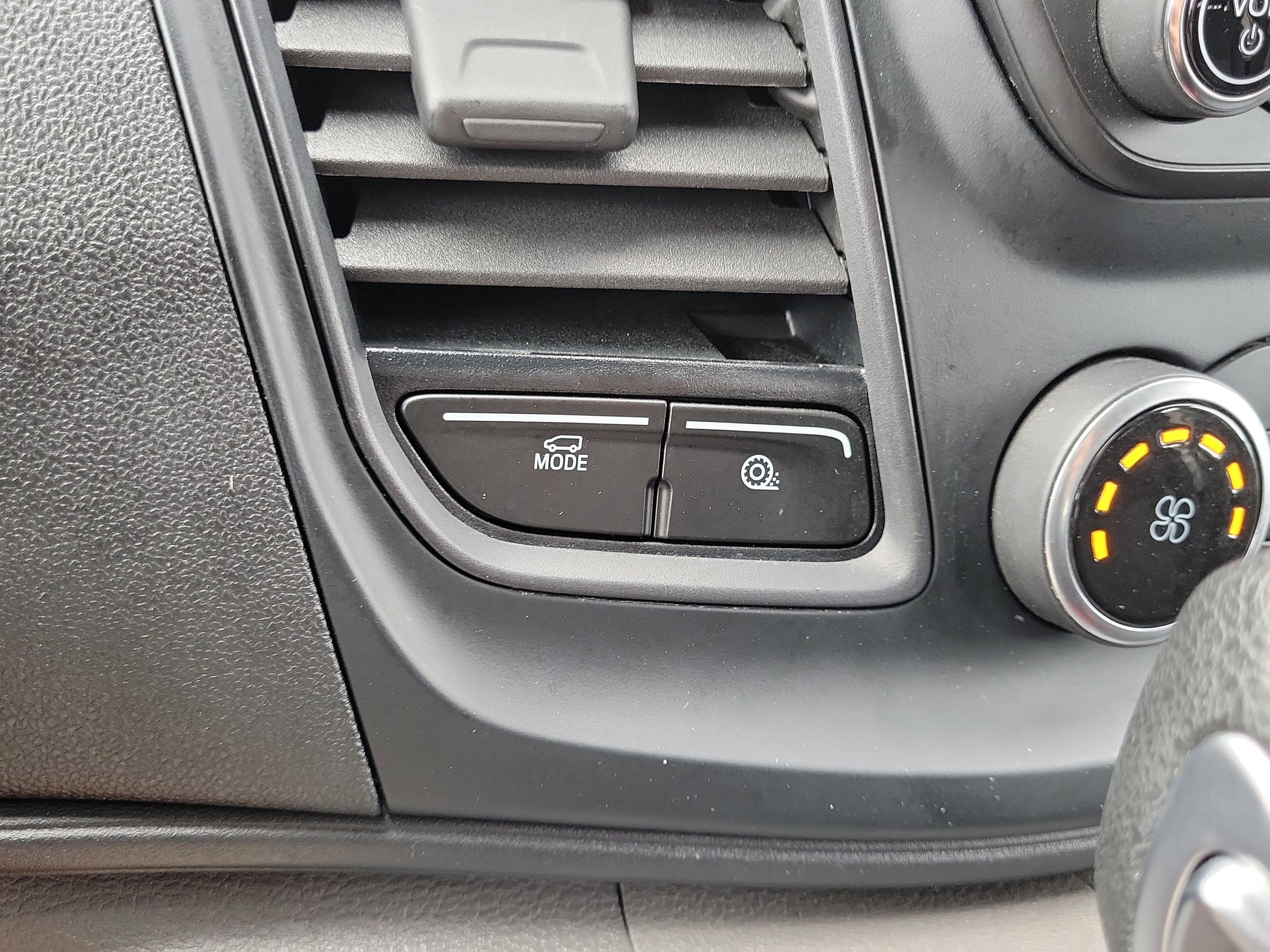 2024 Ford Transit Cargo Van T-250 130" Low Rf 9070 GVWR RWD