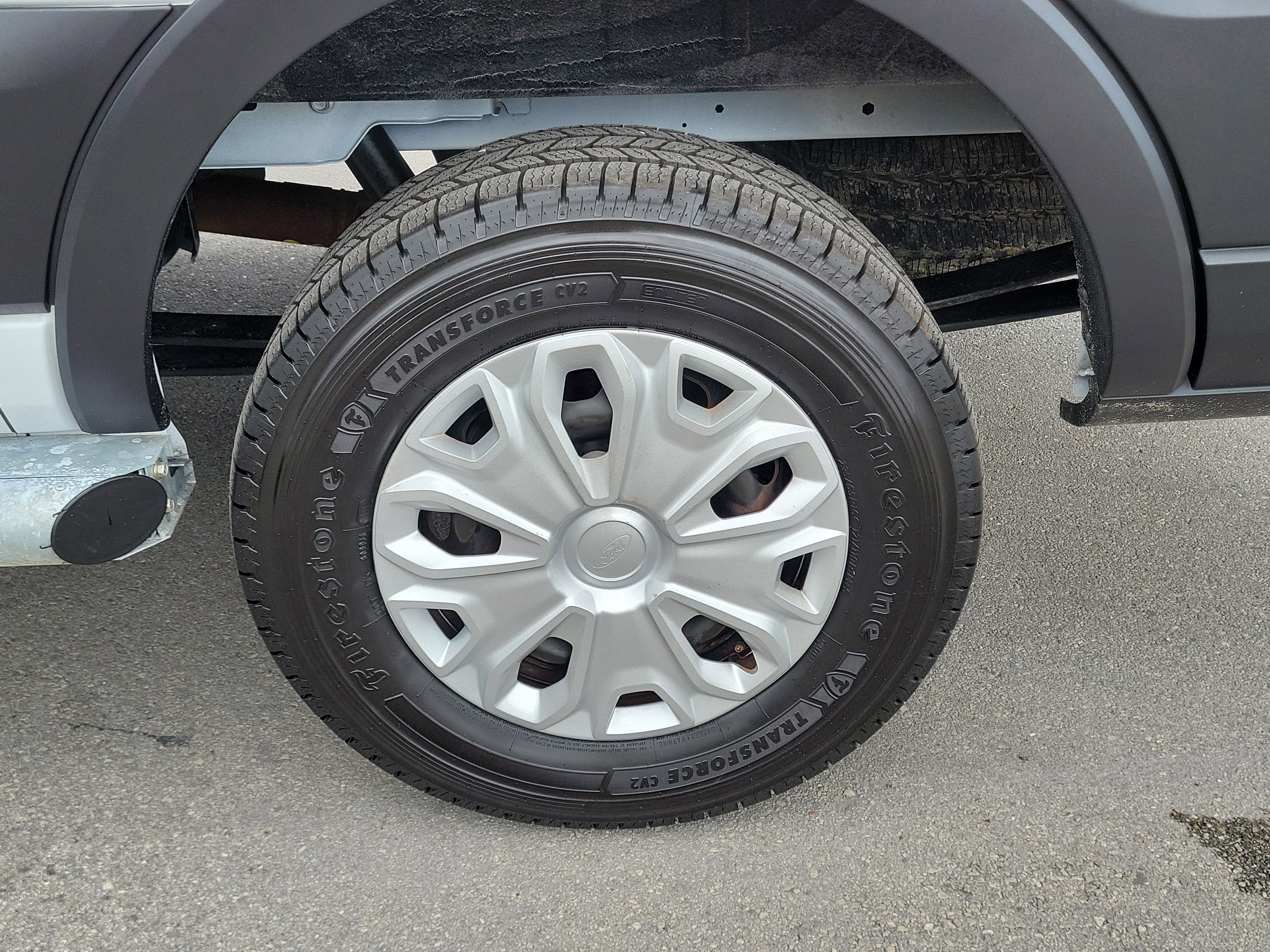 2024 Ford Transit Cargo Van T-250 130" Low Rf 9070 GVWR RWD