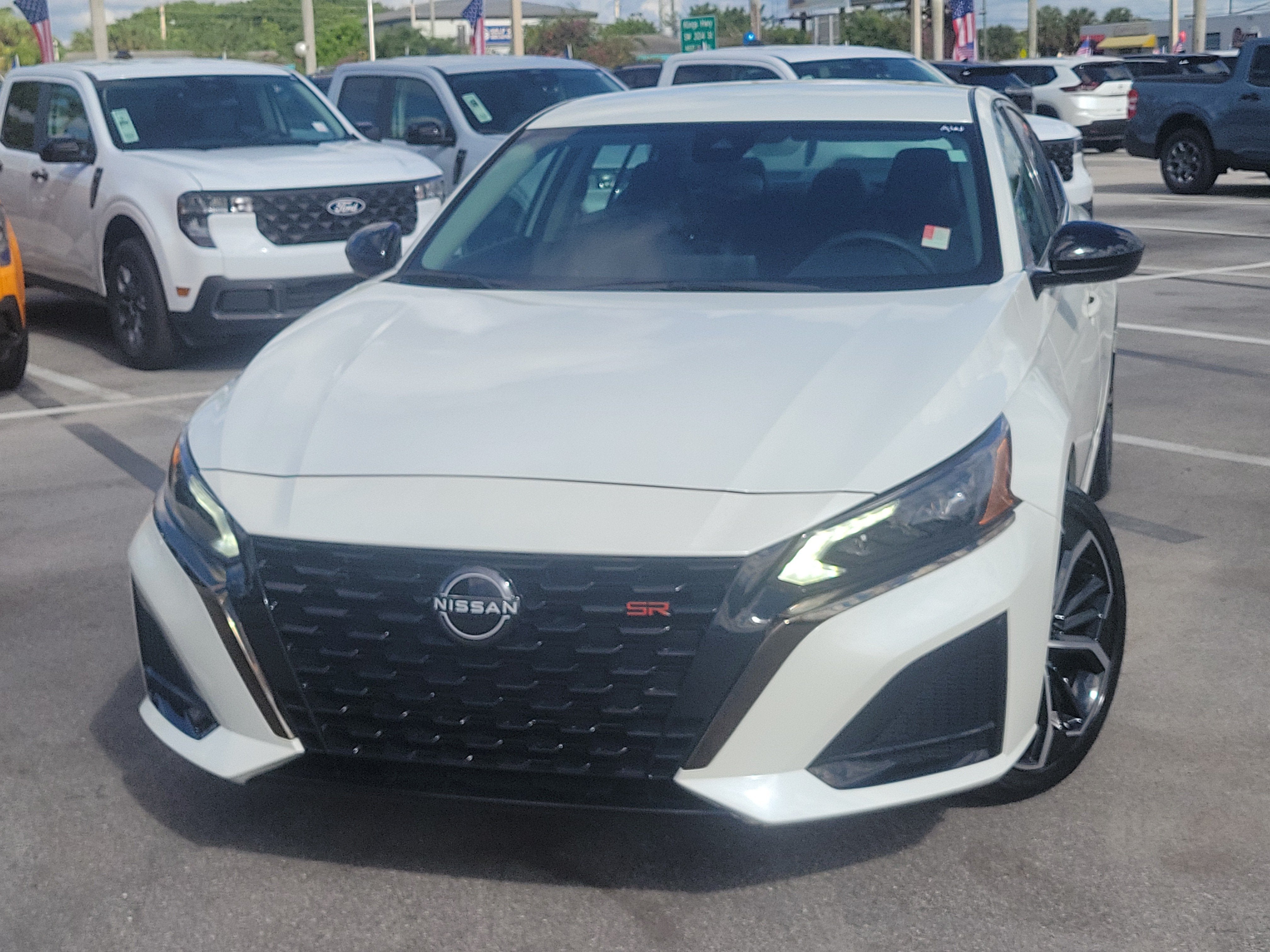 2024 Nissan Altima 2.5 SR