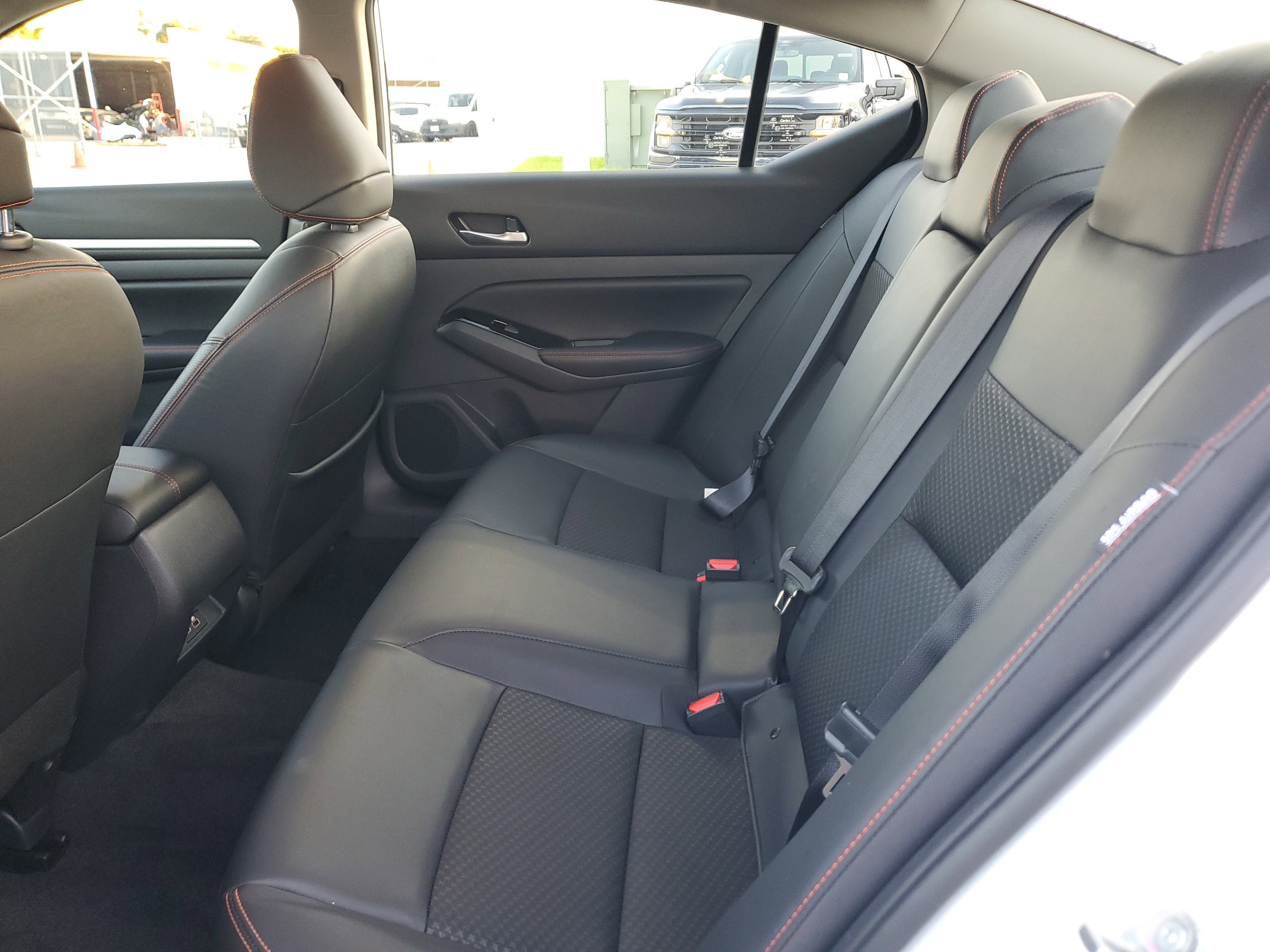 2025 Nissan Altima SR