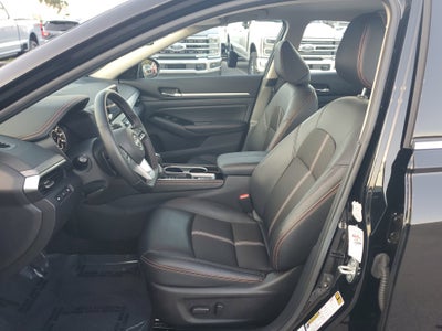 2025 Nissan Altima SR