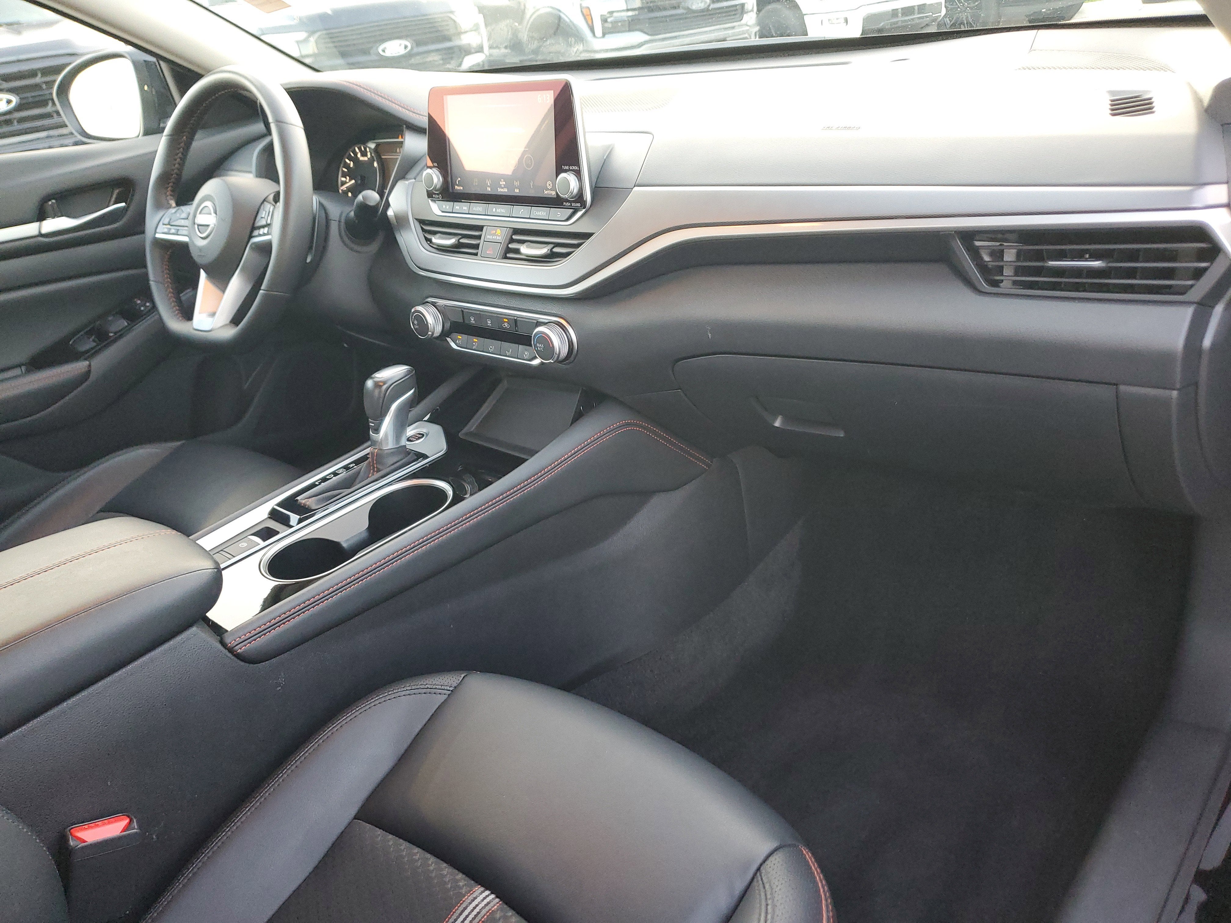 2025 Nissan Altima SR