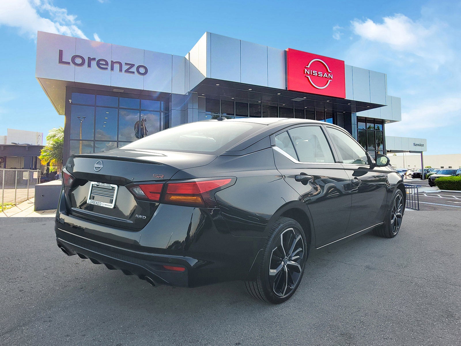 2025 Nissan Altima SR