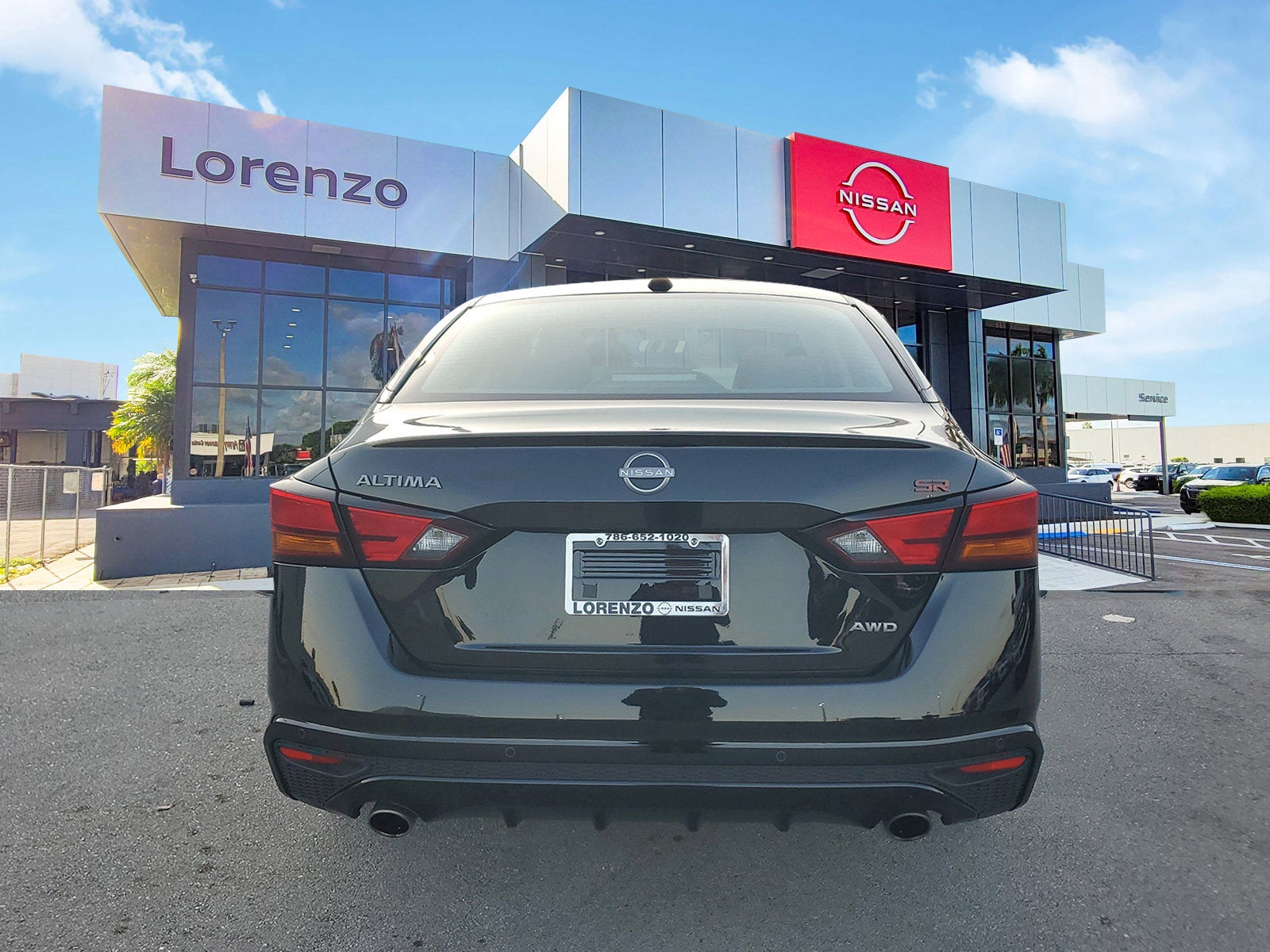 2025 Nissan Altima SR