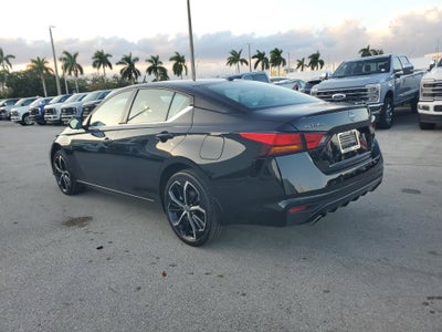 2025 Nissan Altima SR