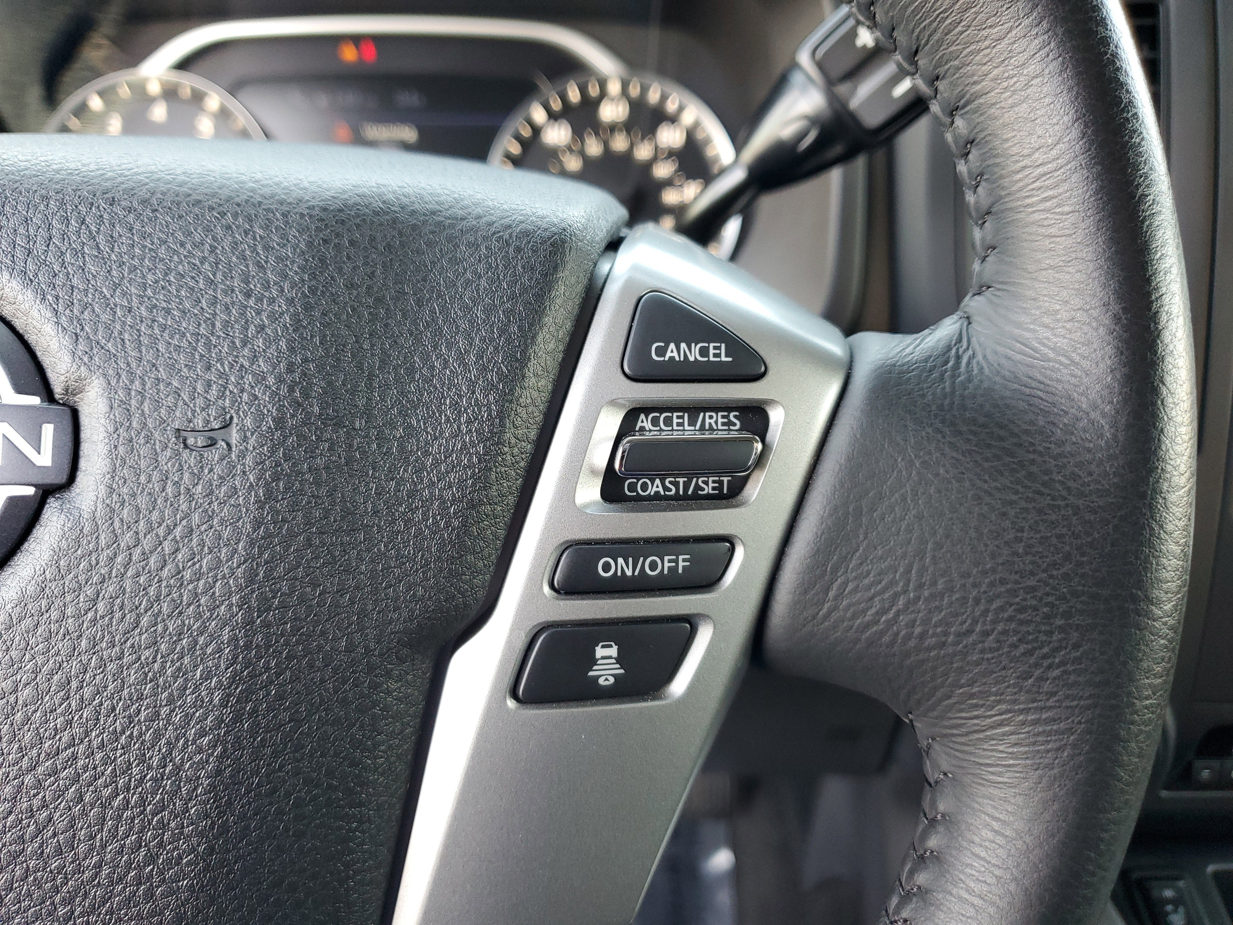 2024 Nissan TITAN King Cab® SV