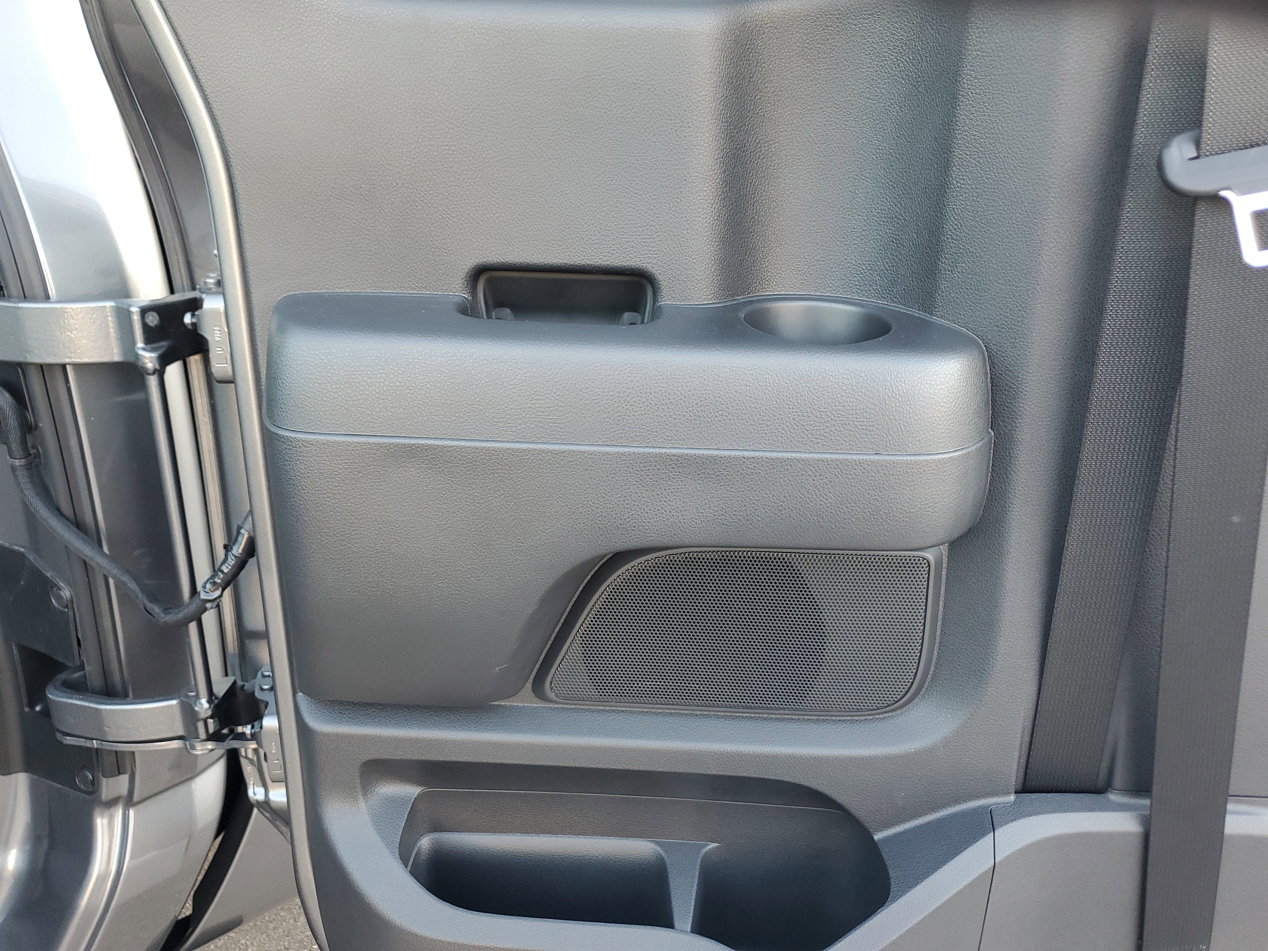 2024 Nissan TITAN King Cab® SV