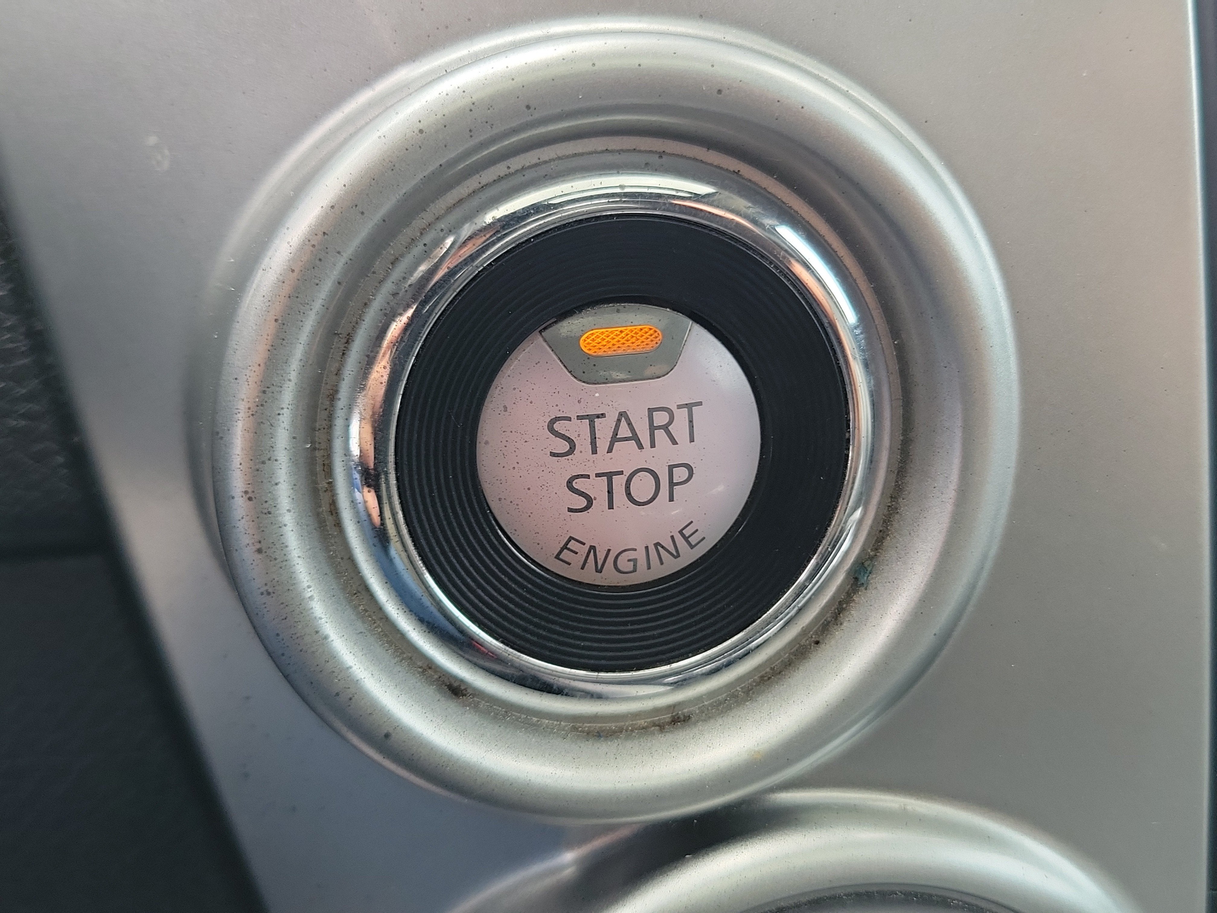 2020 Nissan Titan SL 4WD
