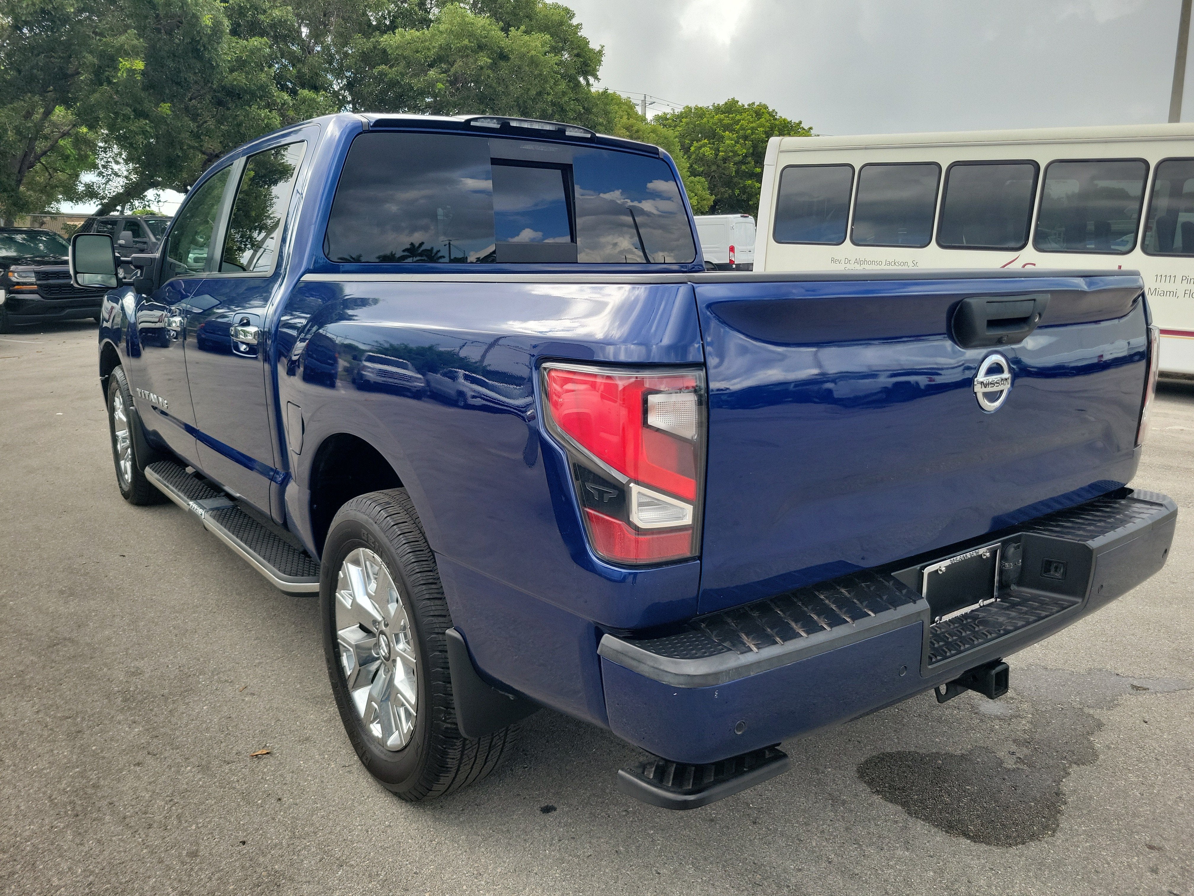 2020 Nissan Titan SL 4WD