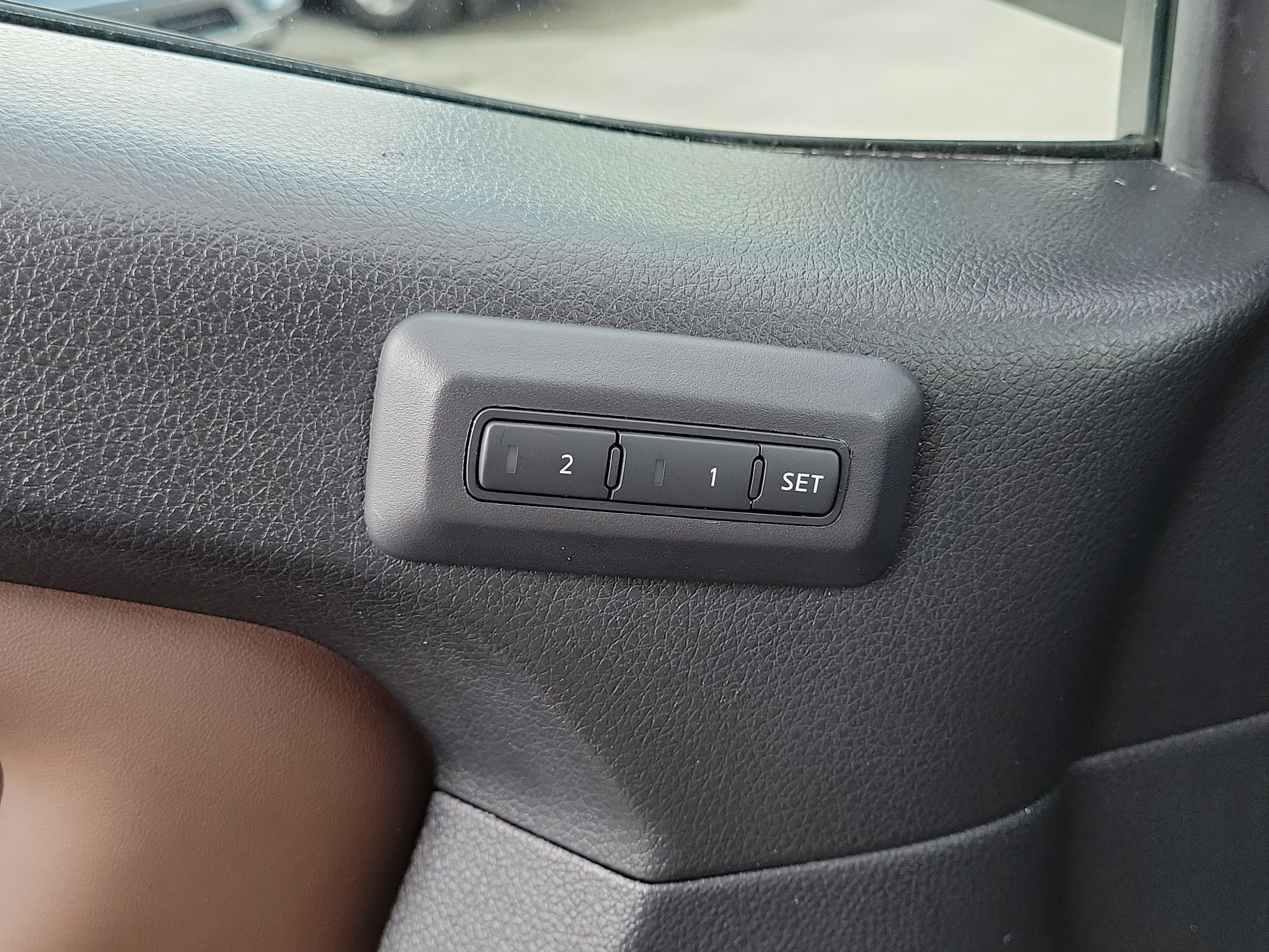 2021 Nissan Titan Platinum Reserve 4WD