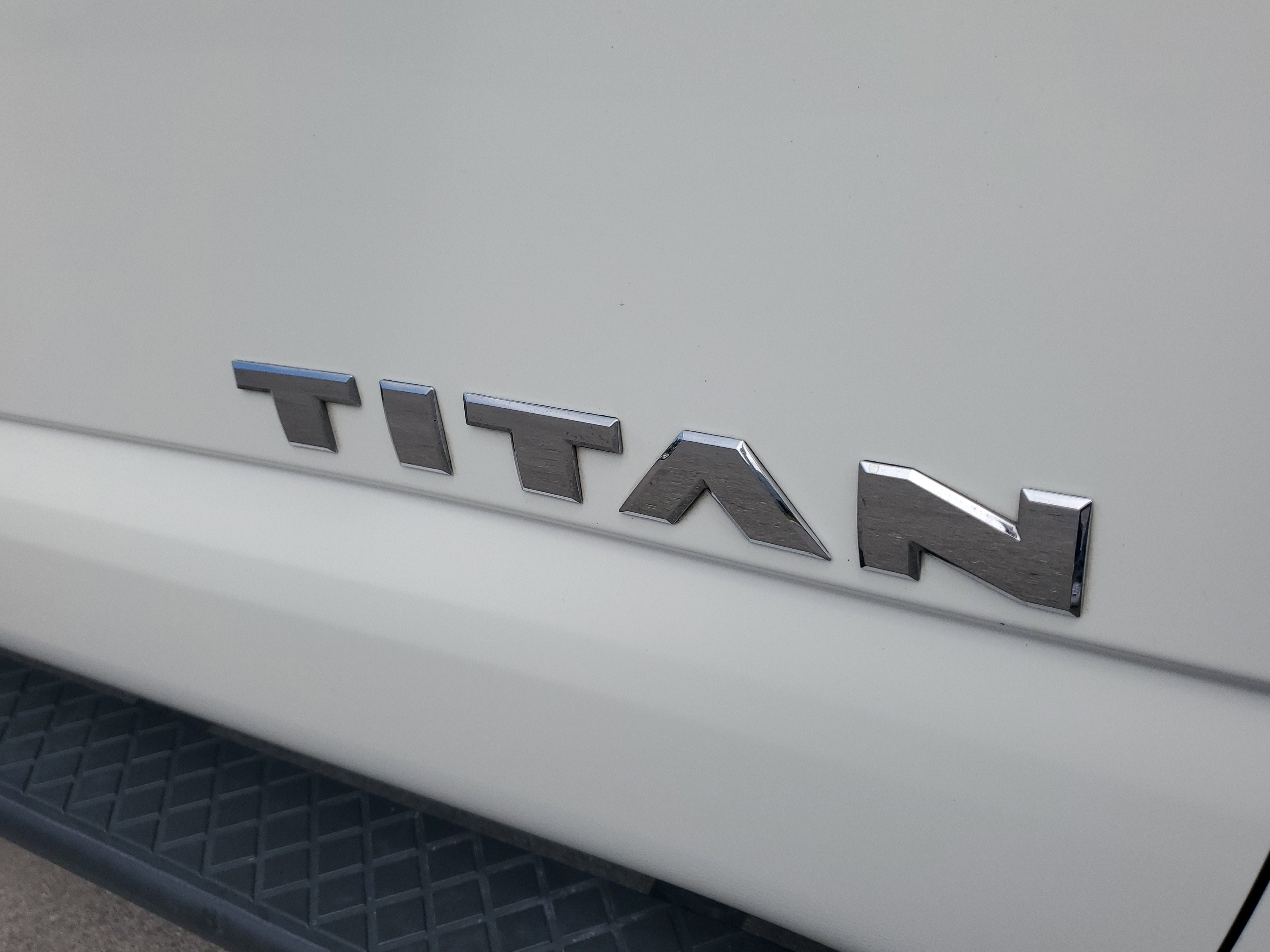 2021 Nissan Titan SV