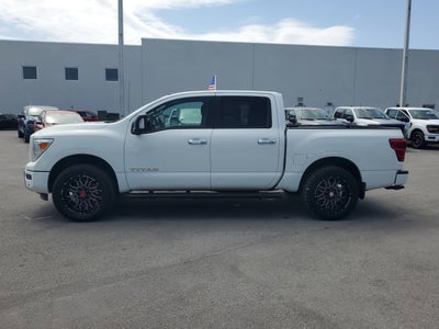 2021 Nissan Titan SV