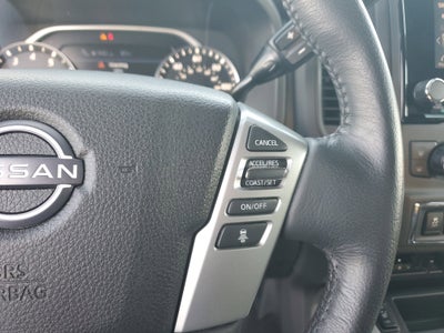 2024 Nissan TITAN Crew Cab SV